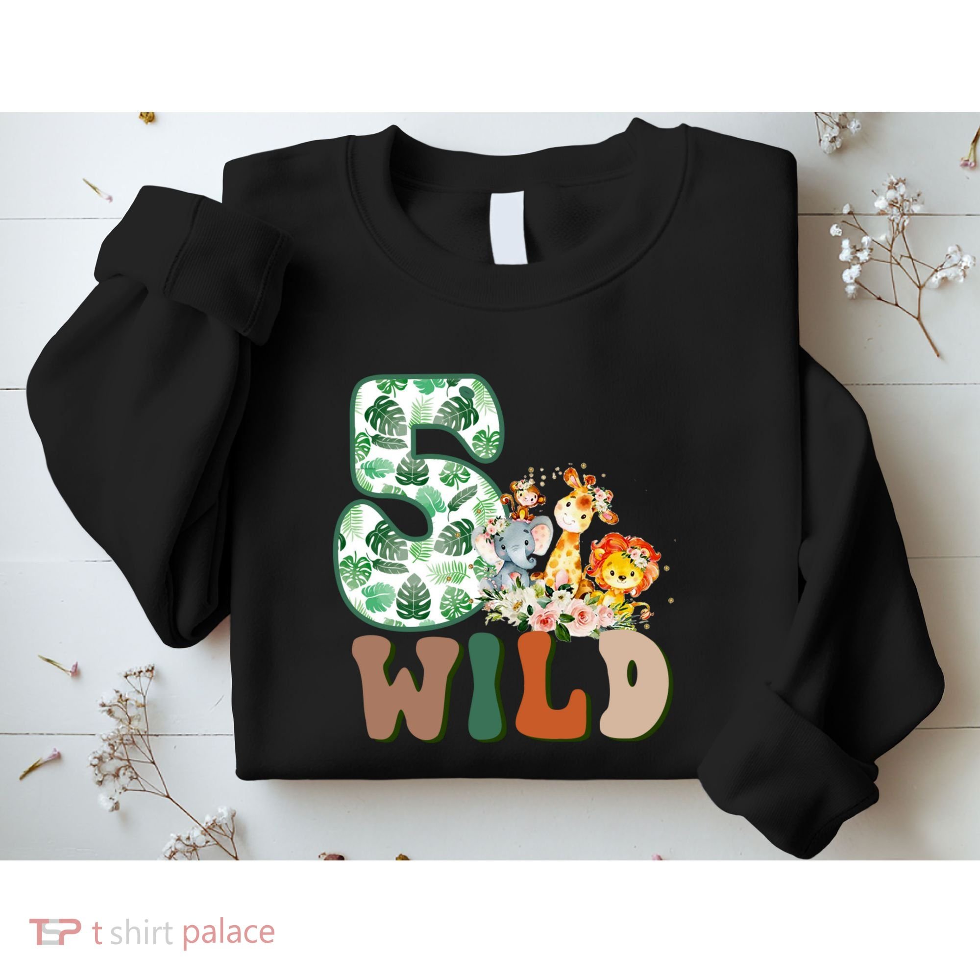 Im Wild And 5 Birthday Safari Jungle Zoo 5th Bday Fifth Gift Sweatshirt
