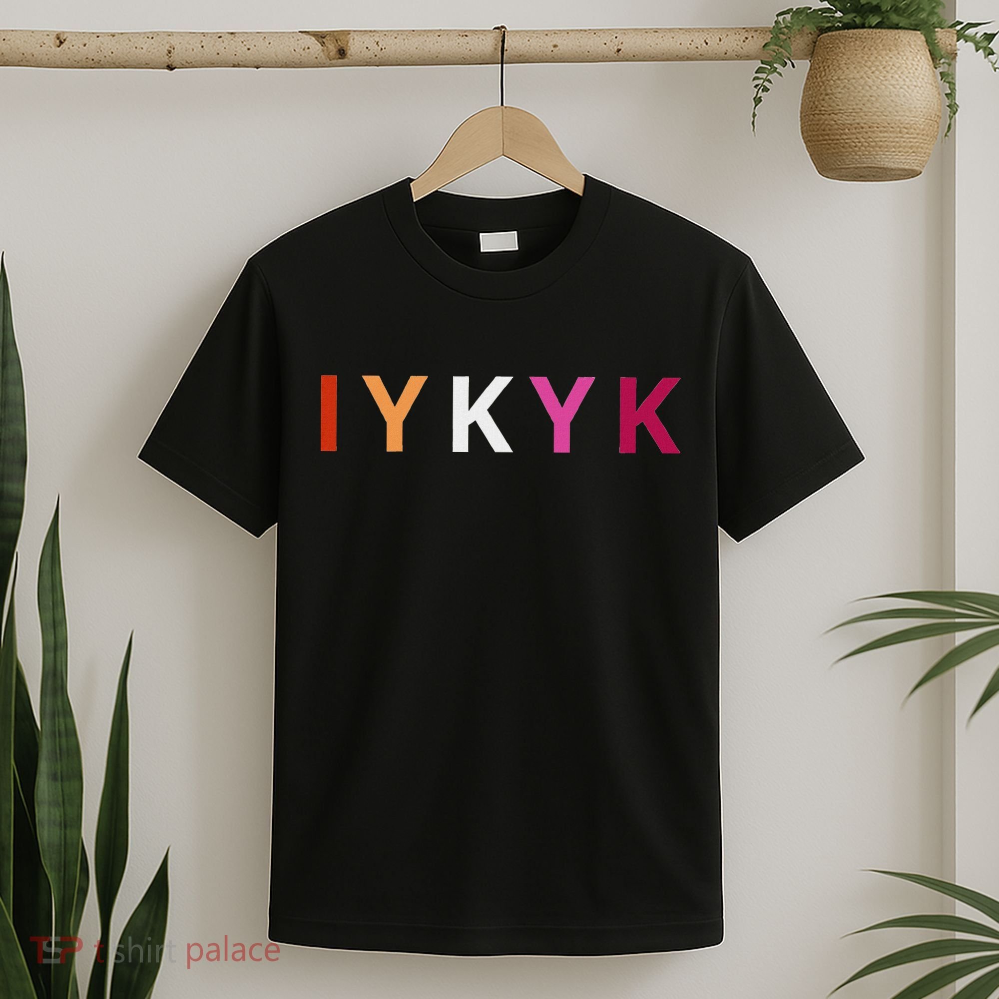 If You Know. Iykyk. Lesbian Pride Discreet Lgbtq Lgbtqia+ T-Shirt