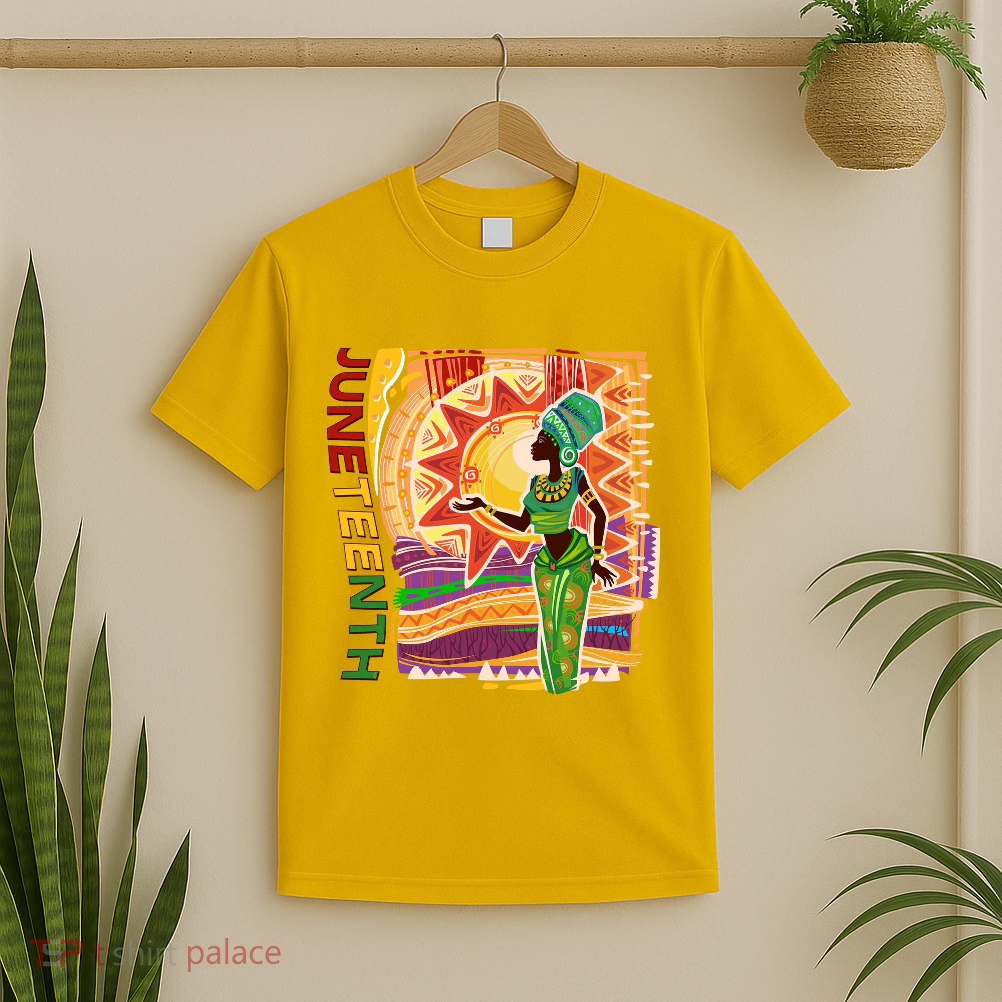 Juneteenth African American Woman African Patterns T-Shirt