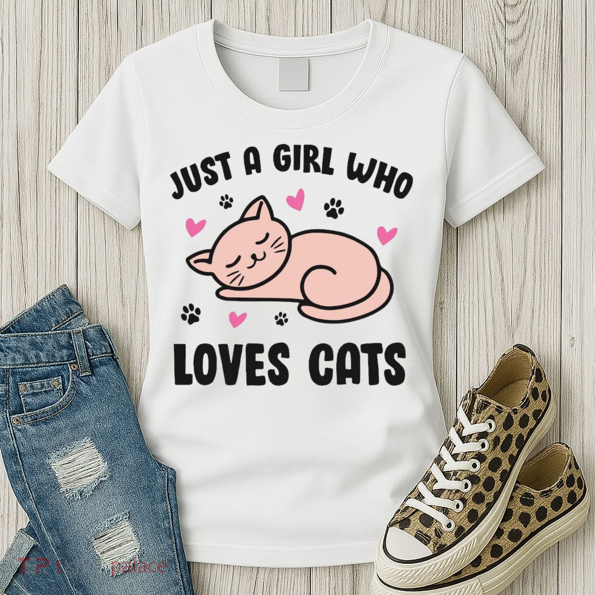Just A Girl Who Loves Cats Women's T-Shirt