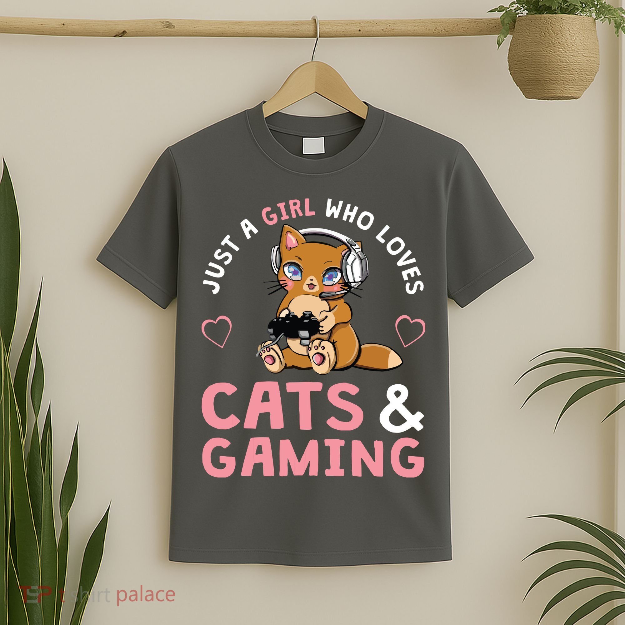 Just A Girl Who Loves Cats And Gaming Cute Gamer Cat T-Shirt