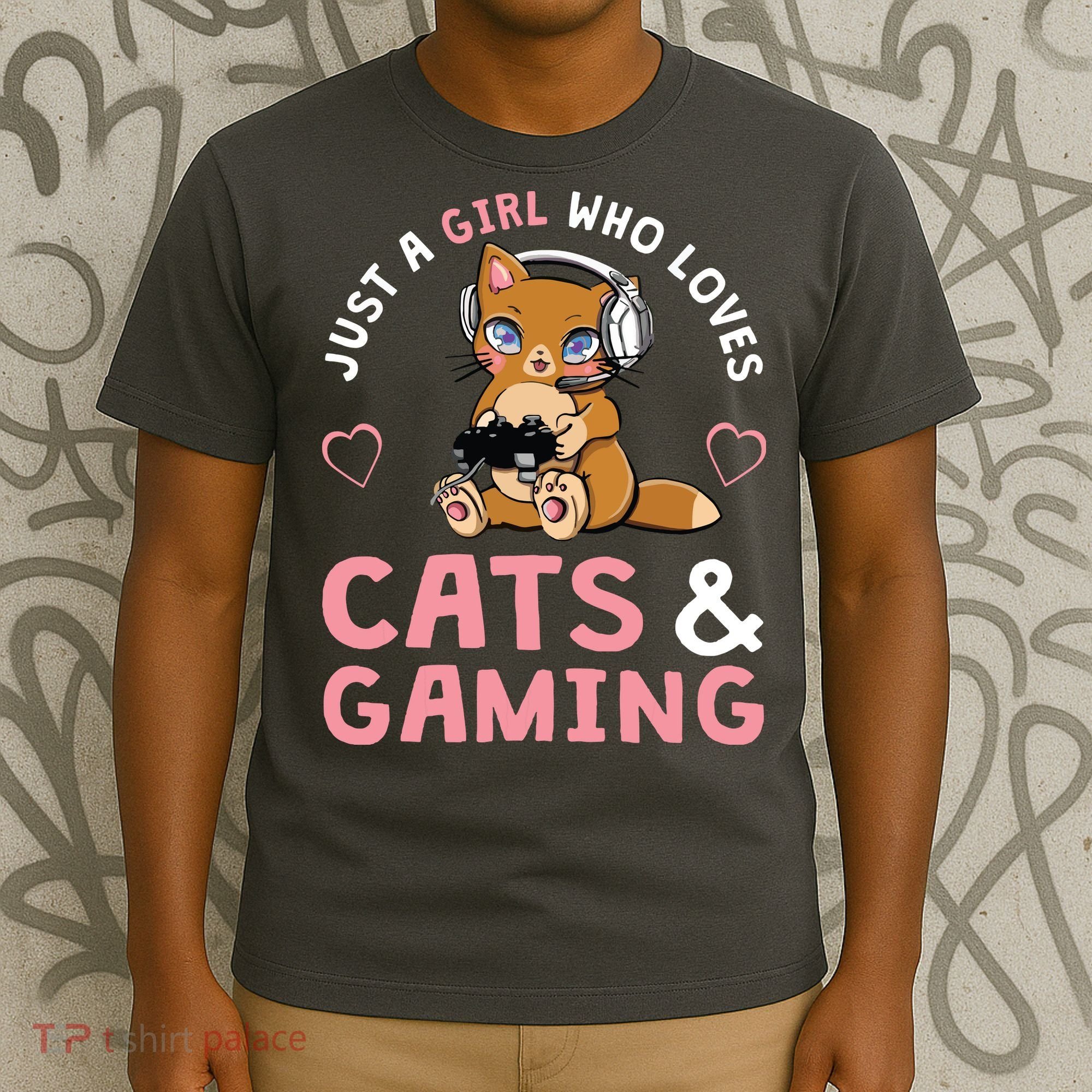 Just A Girl Who Loves Cats And Gaming Cute Gamer Cat T-Shirt