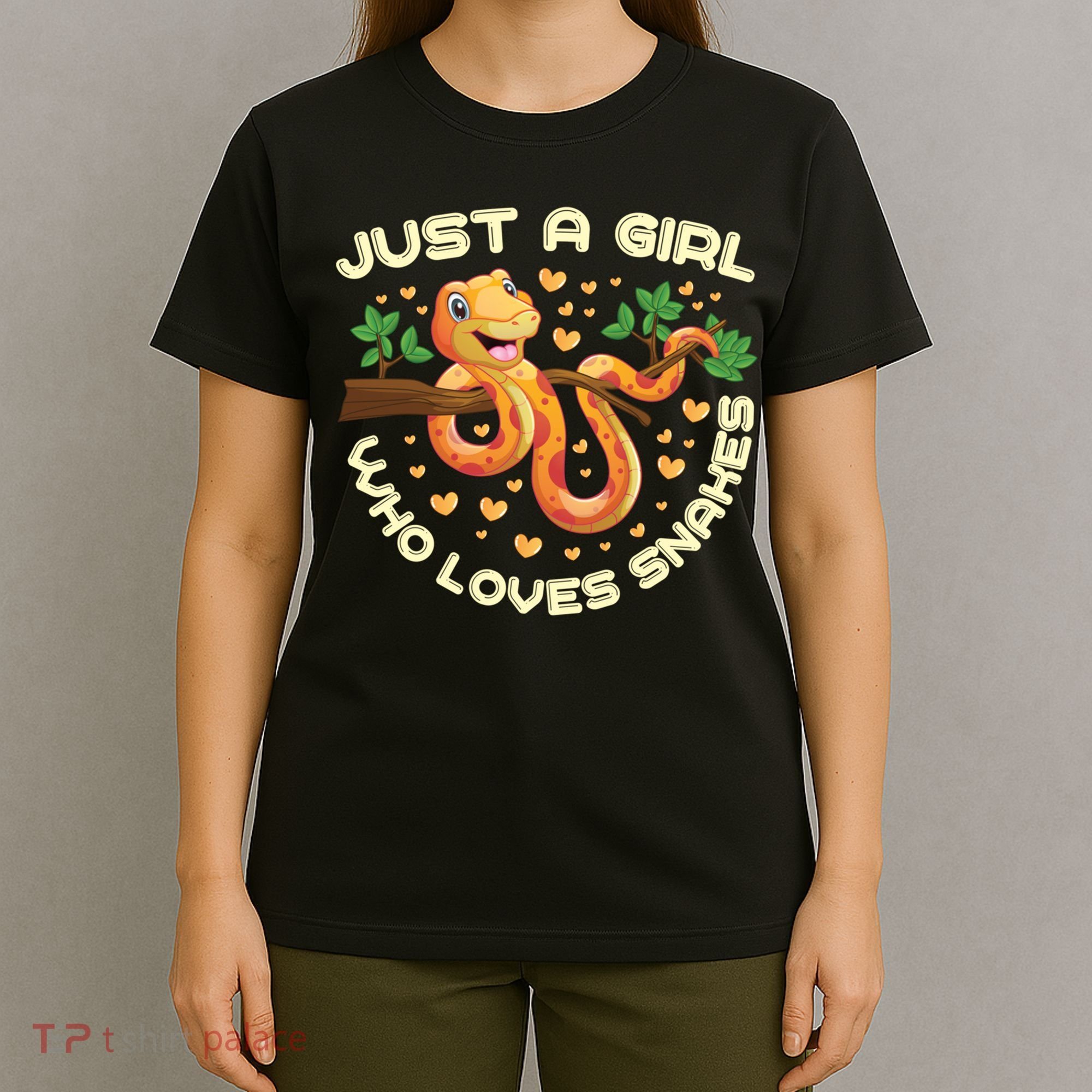 Just A Girl Who Loves Snakes Funny Snake Lover Funny Gift Meaningful Gift T-Shirt
