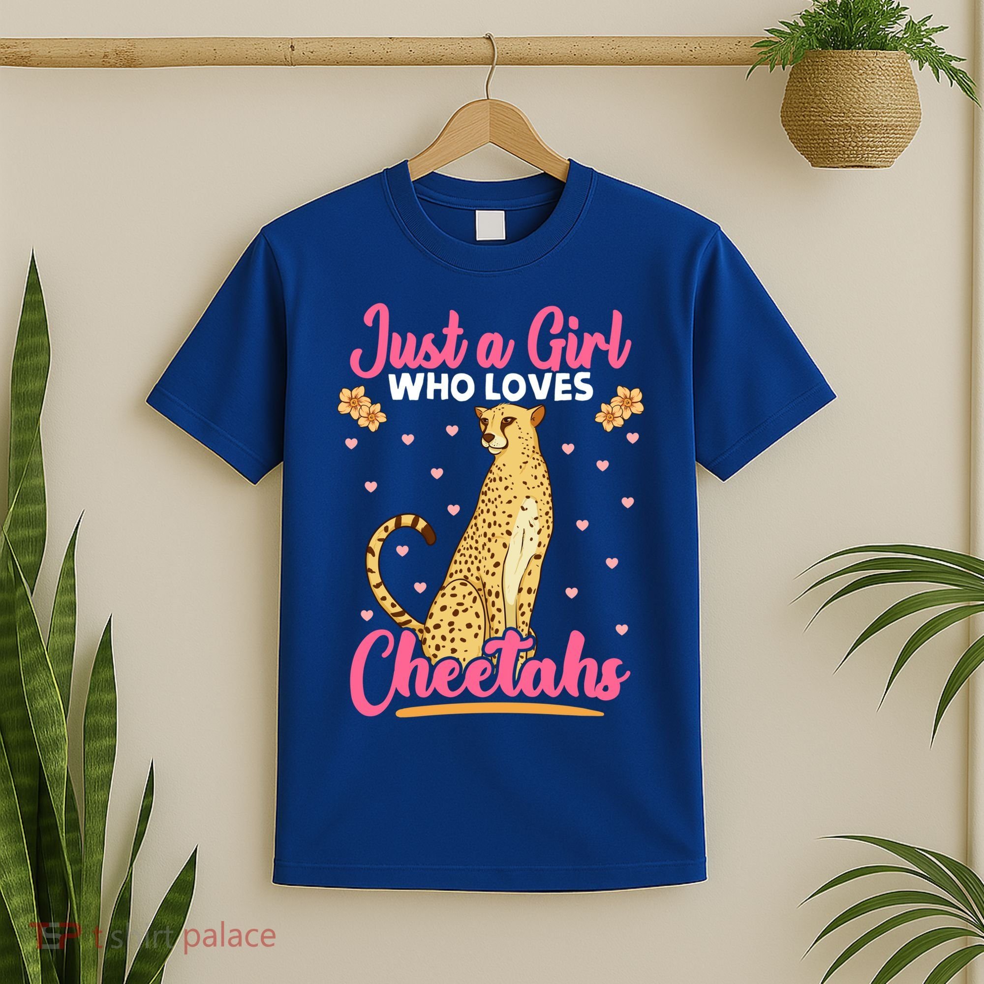 Just A Girl Who Loves Cheetahs African Savanna Zookeeper Gift T-Shirt