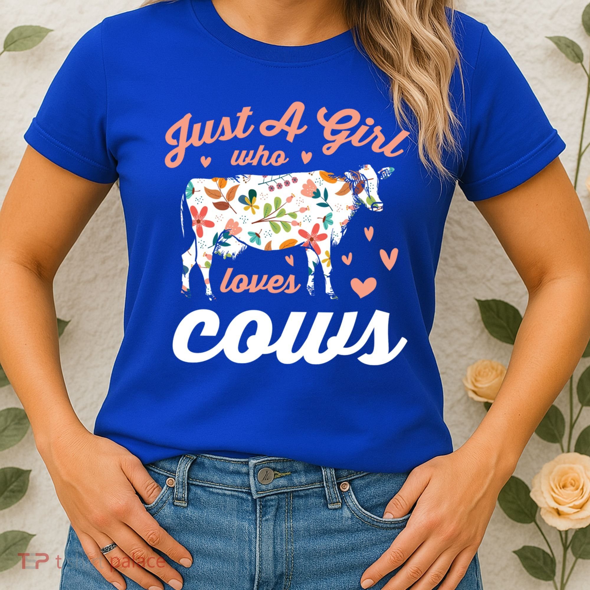 Just A Girl Who Loves Cows Gift Women's T-Shirt