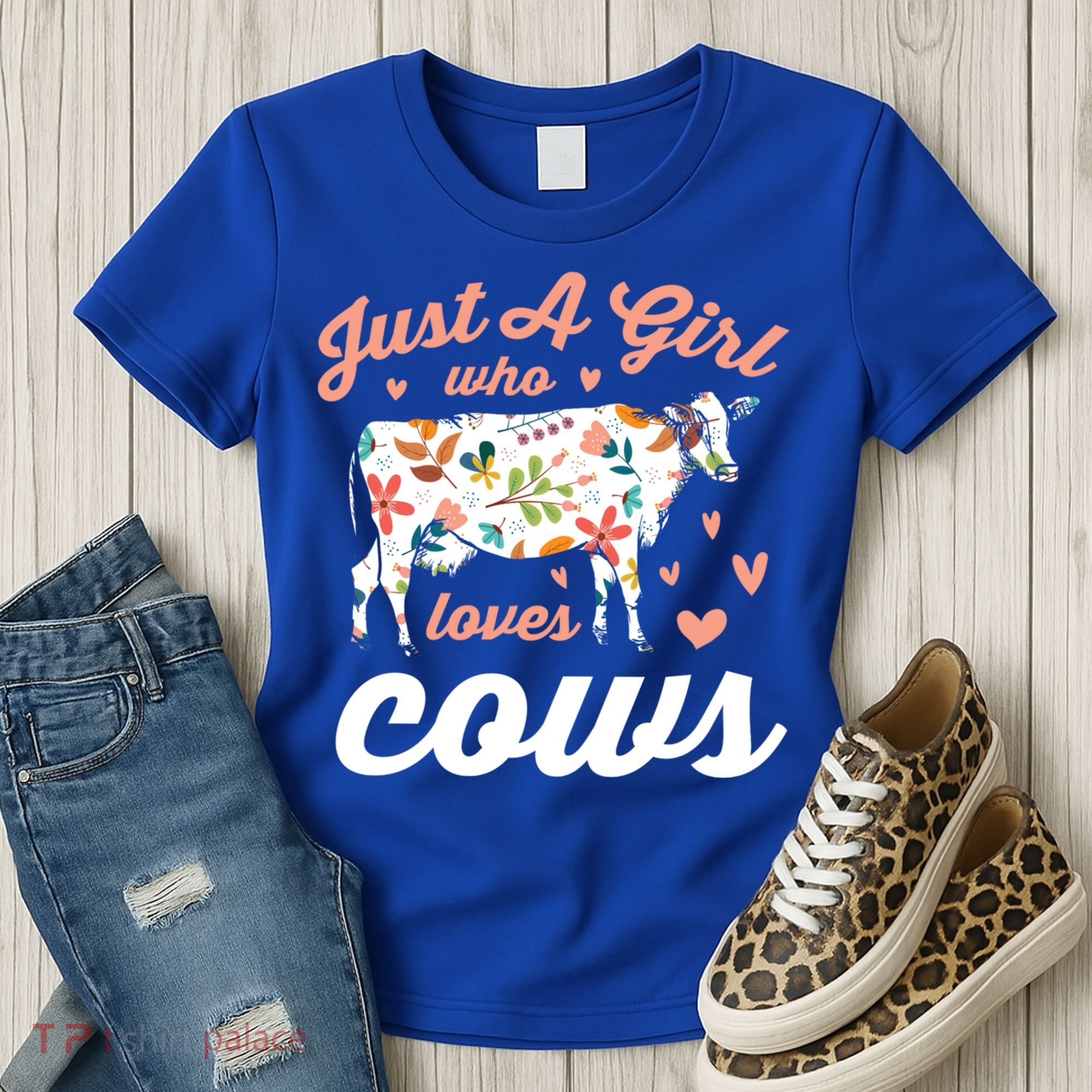 Just A Girl Who Loves Cows Gift Women's T-Shirt