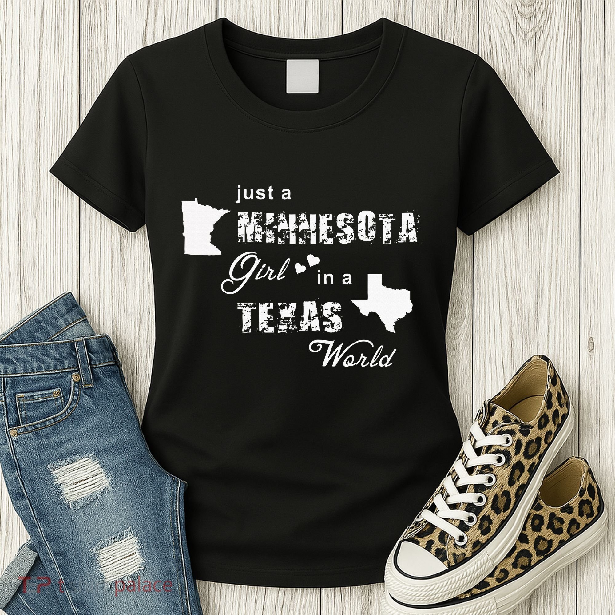 Just A Minnesota Girl In A Texas World Printing Women's T-Shirt