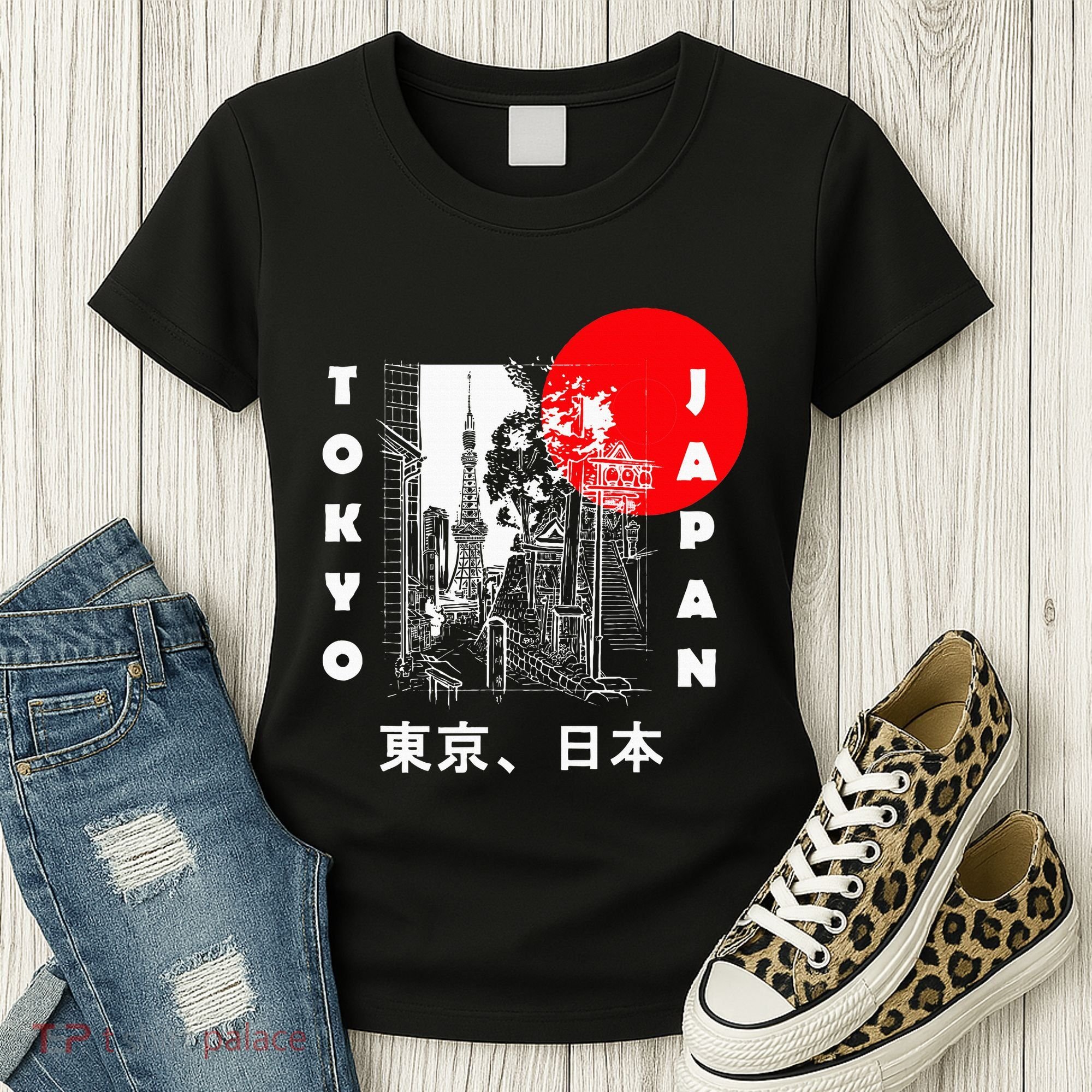 Japan Aesthetic Retro Comic Tokyo Silhouette Japanese Font Women's T-Shirt