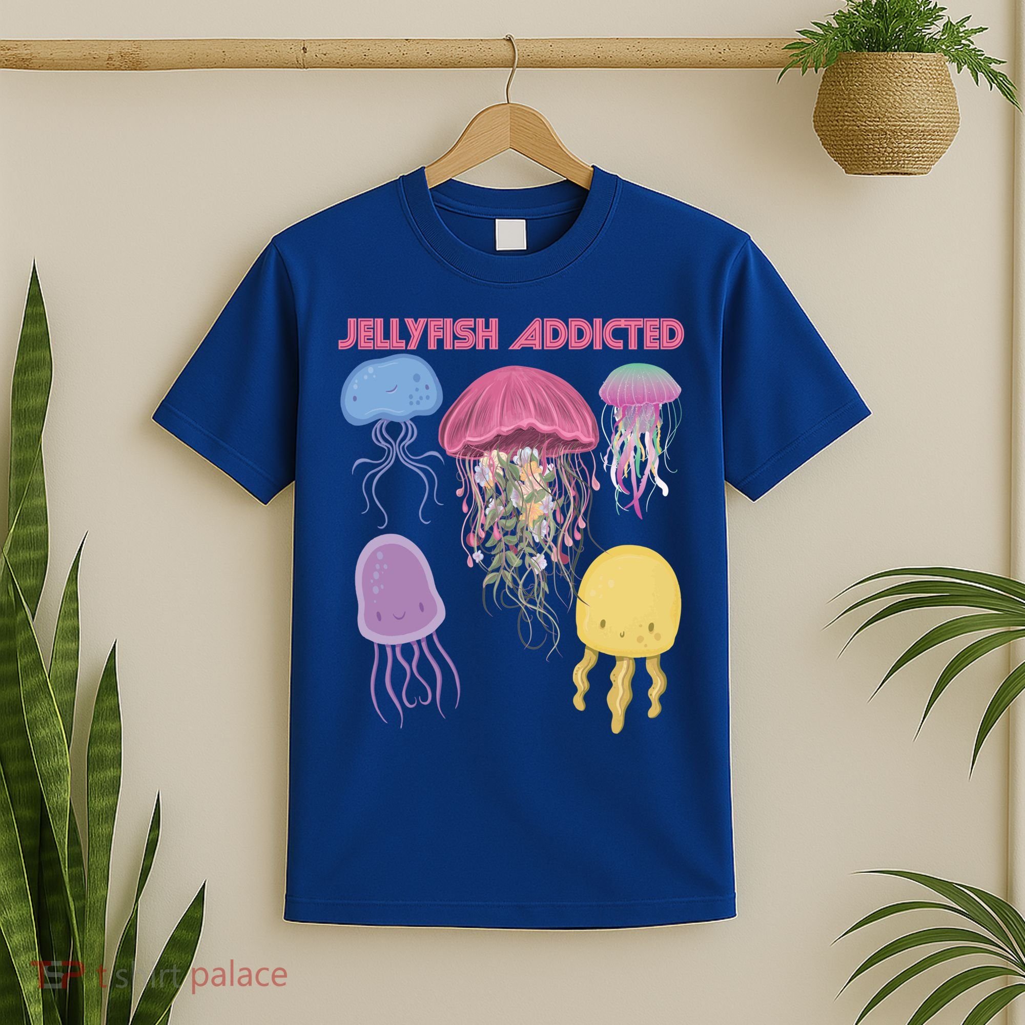 Jellyfish Addicted Sea Souvenir Ocean Life Underwater Fish Funny Gift T-Shirt
