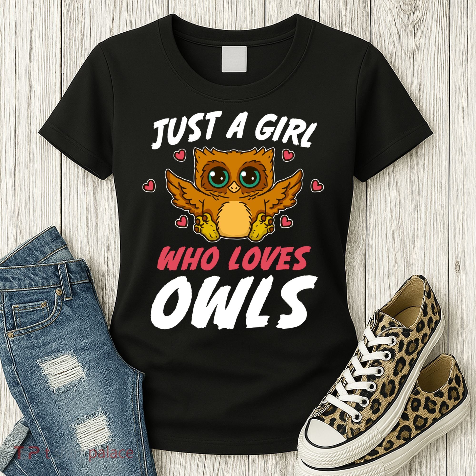 Just A Who Loves Owls Bird Nature Lover  Gift Women's T-Shirt