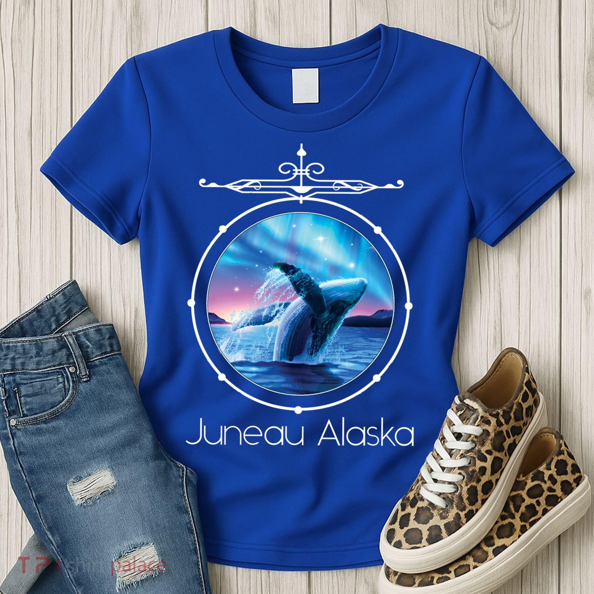 Juneau Alaska Whale Watching Aurora Borealis Souvenir Gift Women's T-Shirt