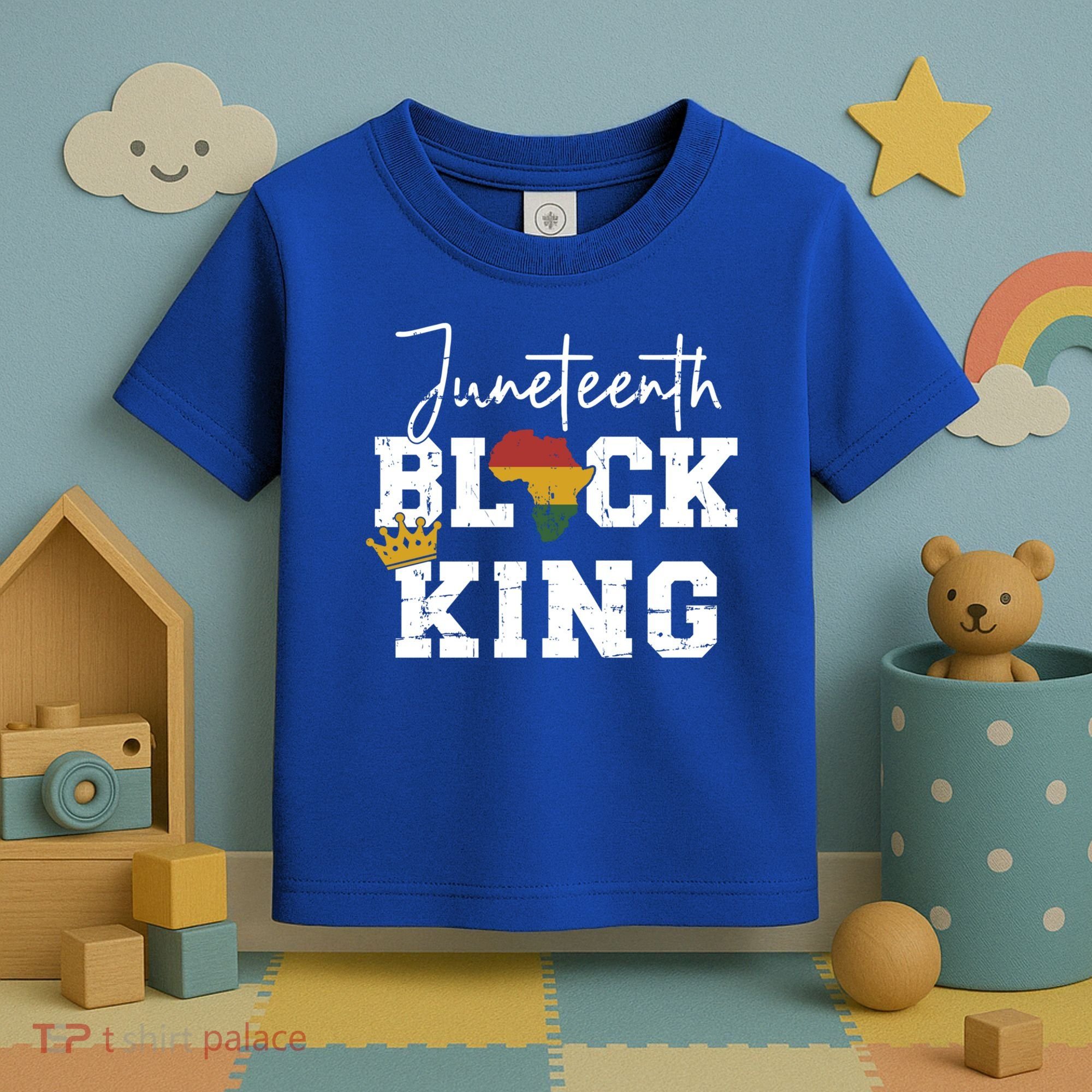 Juneteenth Black King With Pan African Map Flag Gift Toddler T-Shirt