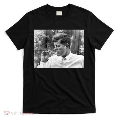 John F Kennedy Smoking T-Shirt