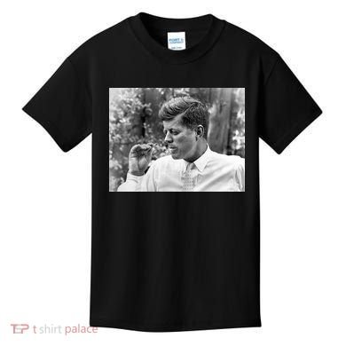 John F Kennedy Smoking Kids T-Shirt