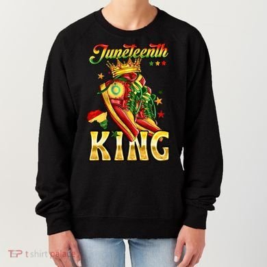 Juneteenth King Funny Shoe Steppin Into Juneteenth Black King Women's Sweatshirt