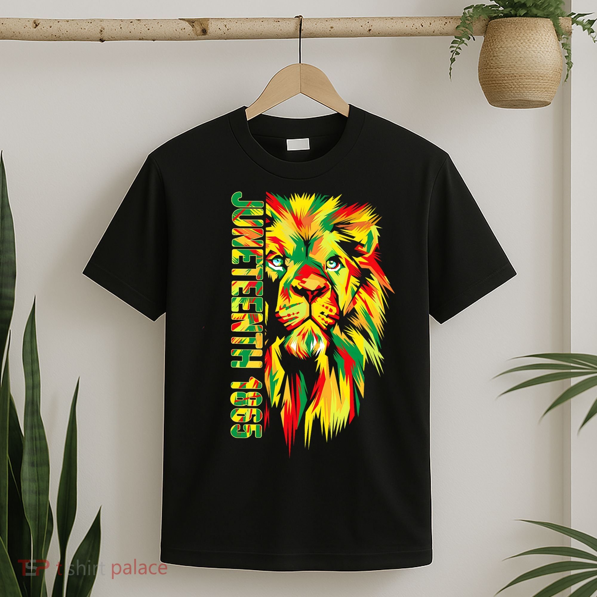 Juneteenth Men Women African American Black Lion 1865 King T-Shirt
