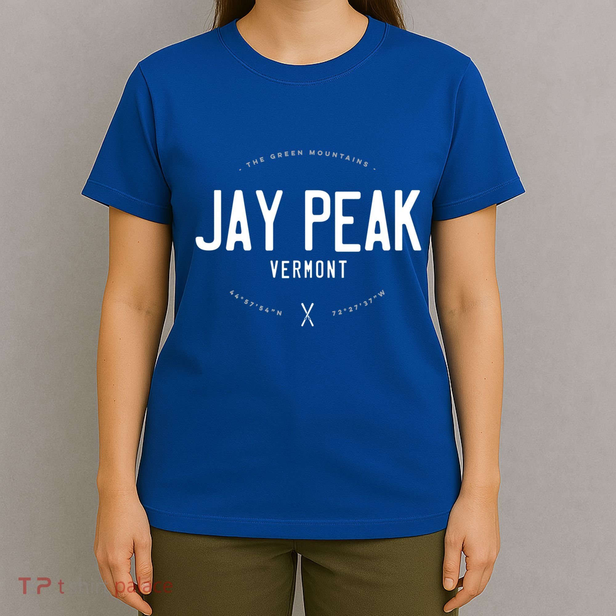 Jay Peak Vermont Graphic Distressed Vintage Ski Great Gift T-Shirt