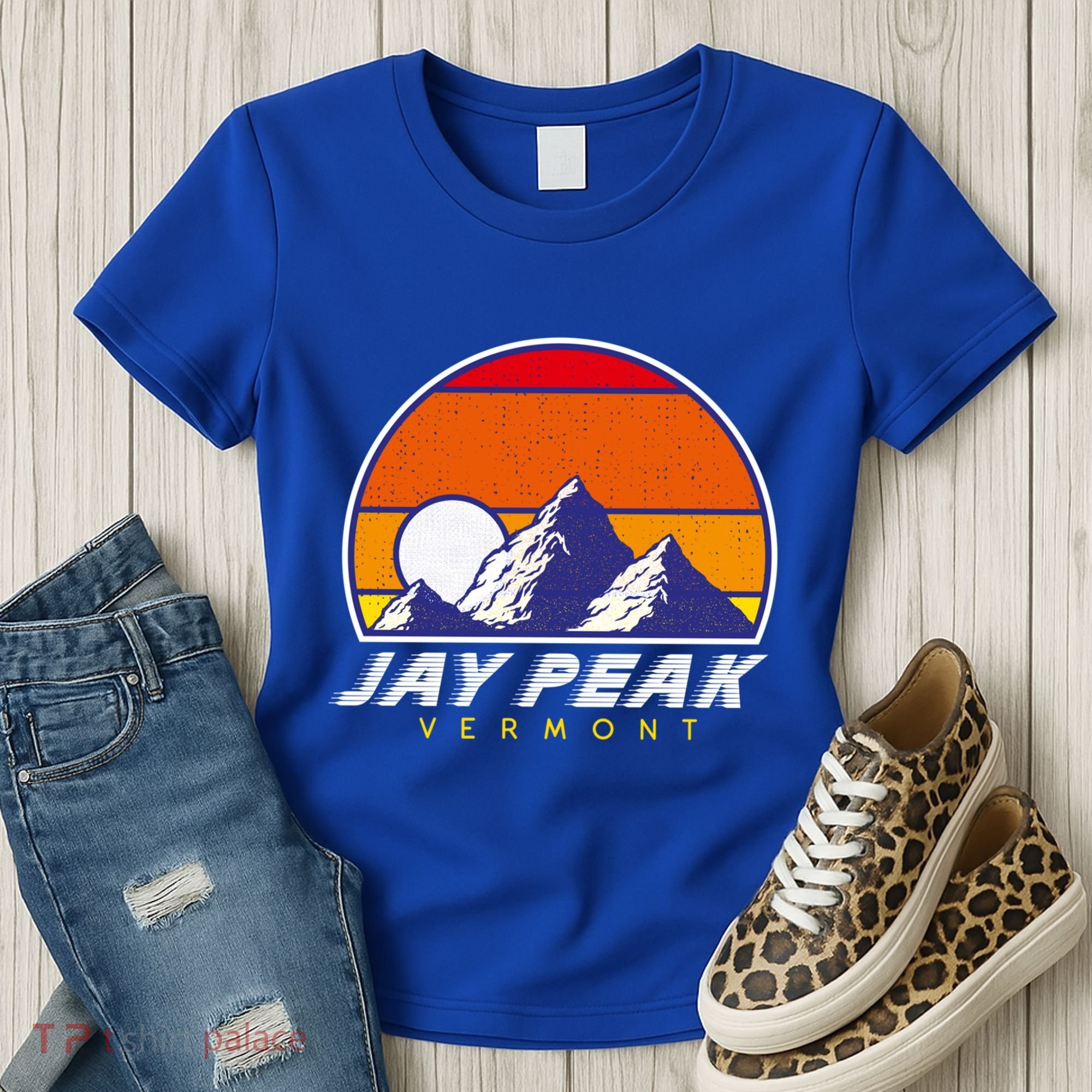 Jay Peak Vermont Usa Ski Resort 1980s Retro Cool Gift Women's T-Shirt
