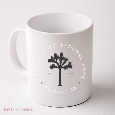 Joshua Tree National Park Retro Vintage Graphic Coffee Mug