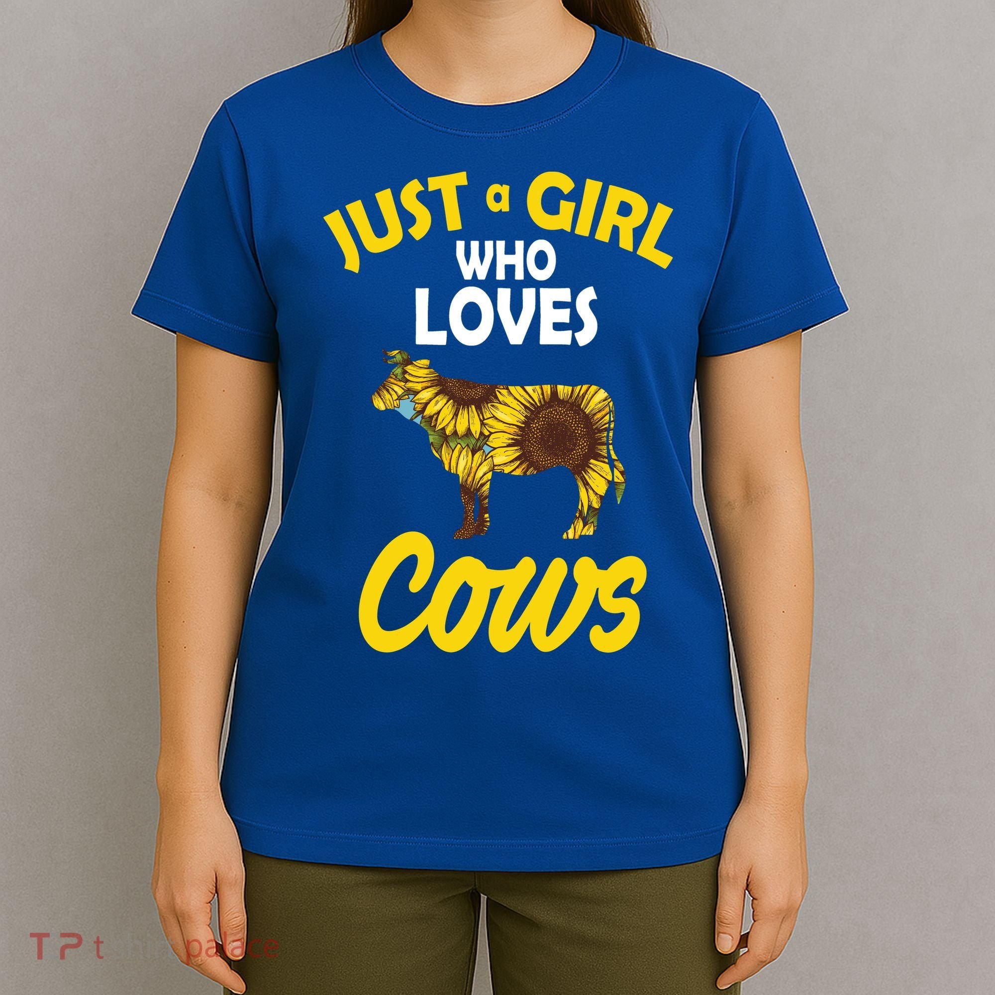 Just A Girl Who loves Cows Flowers T-Shirt