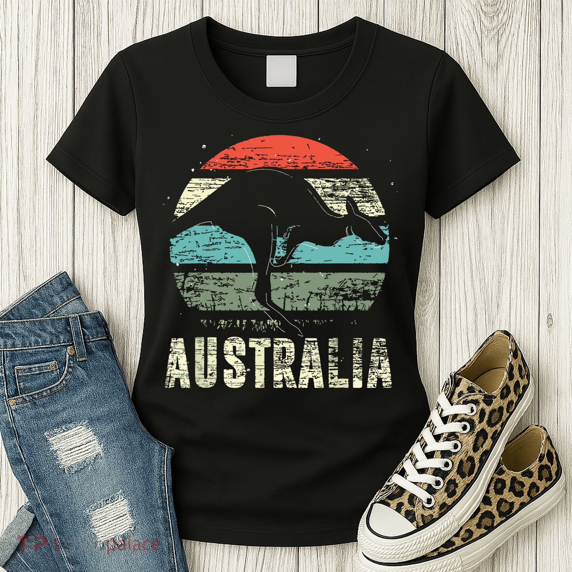 Kangaroo Aussie Zoo Animal Lover Retro Australia Women's T-Shirt