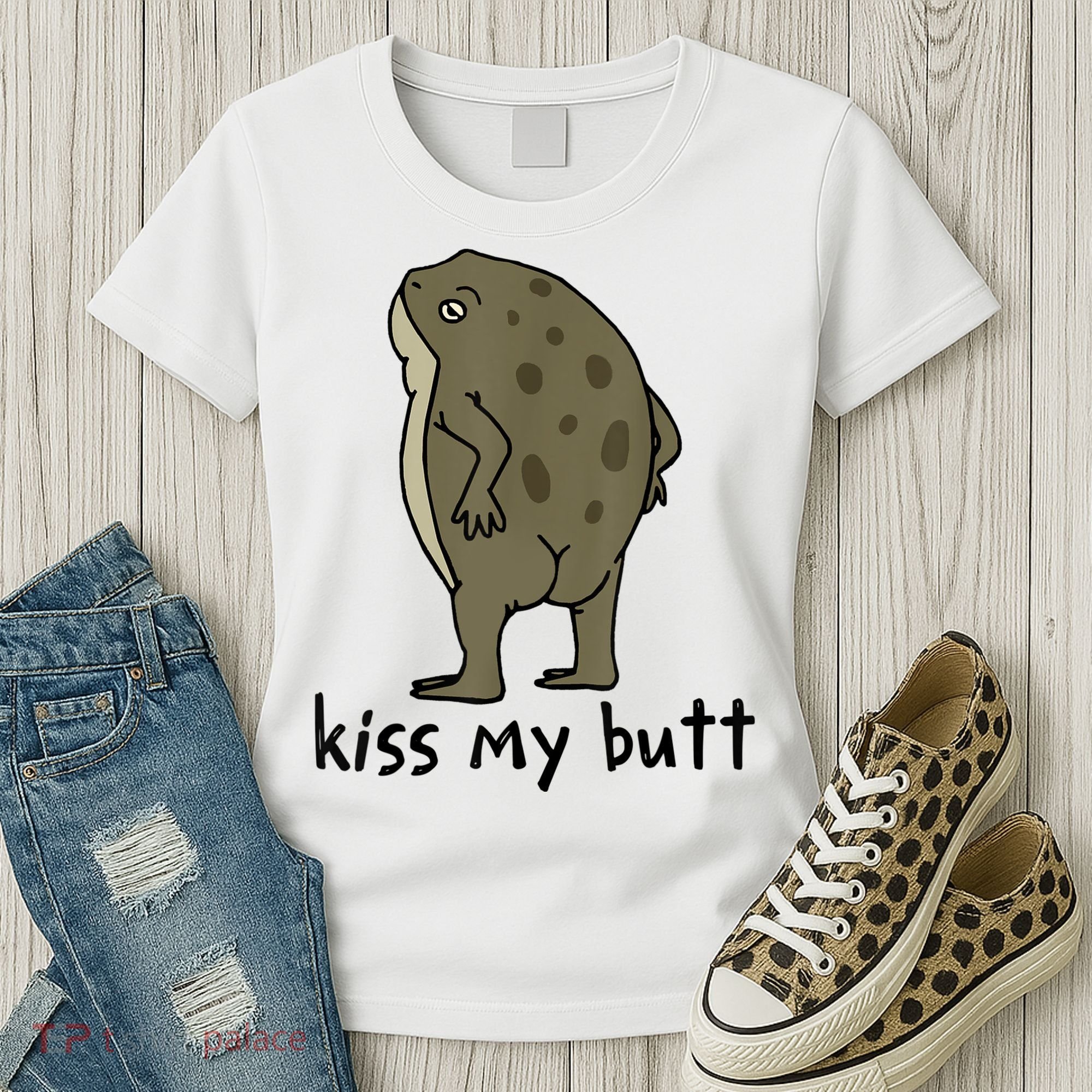 Kiss_My Butt Green Frog Women's T-Shirt