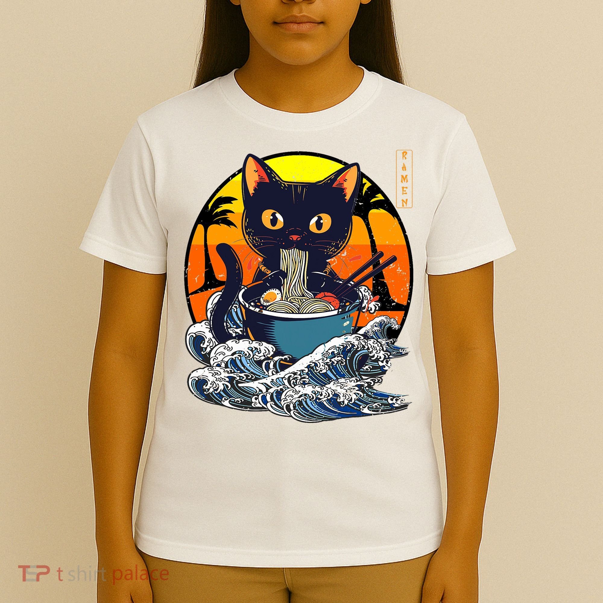 Kawaii Cat Eating Ramen Noodles Japanese Art Anime  T-Shirt