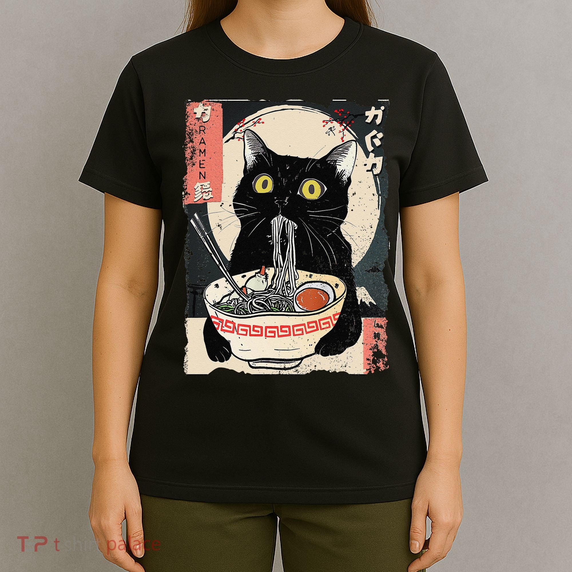 Kawaii Cat Eating Ramen Noodles Funny Anime Gift T-Shirt