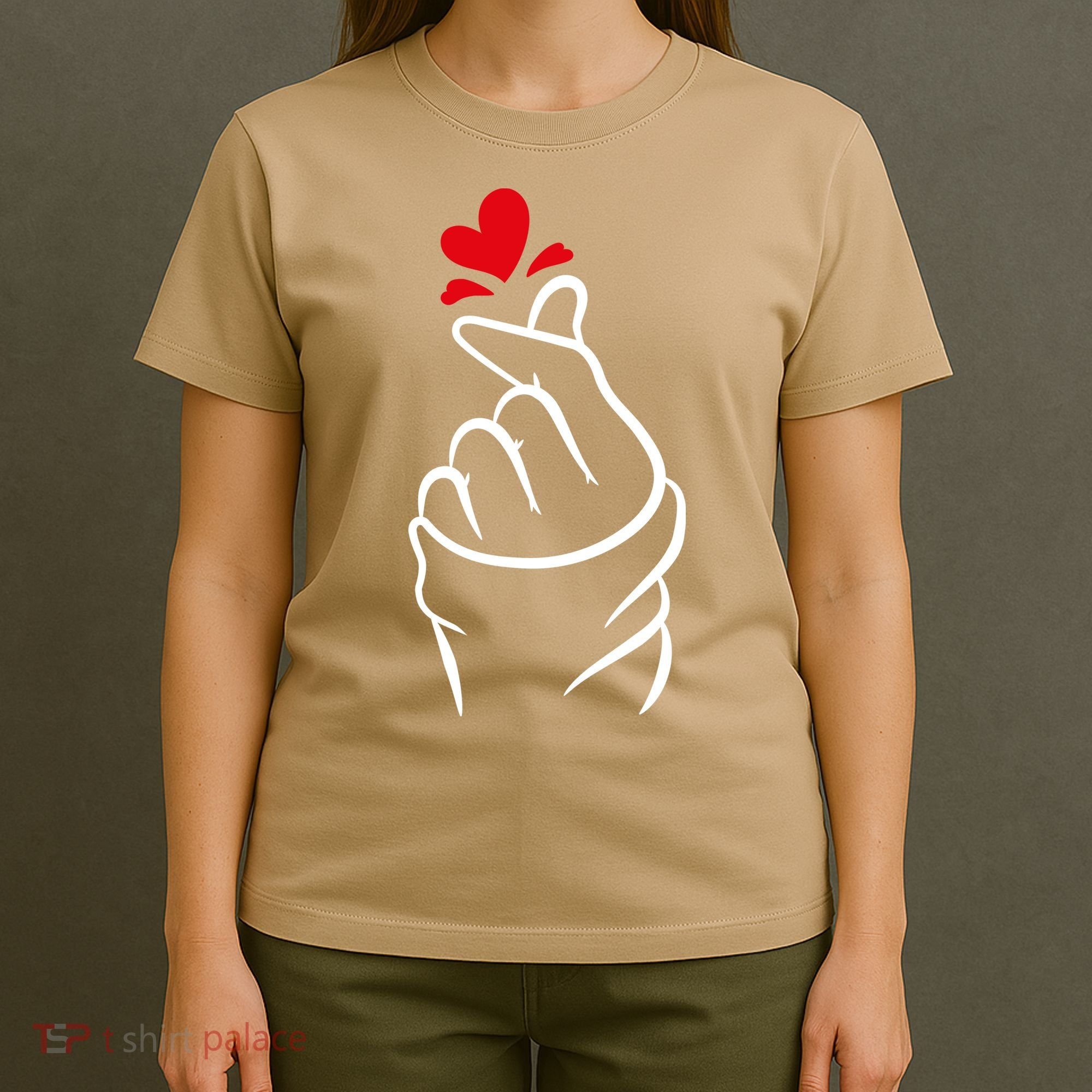 Korean Finger Heart, Korean Love Gift, Cute Korean Heart T, K Pop S T-Shirt