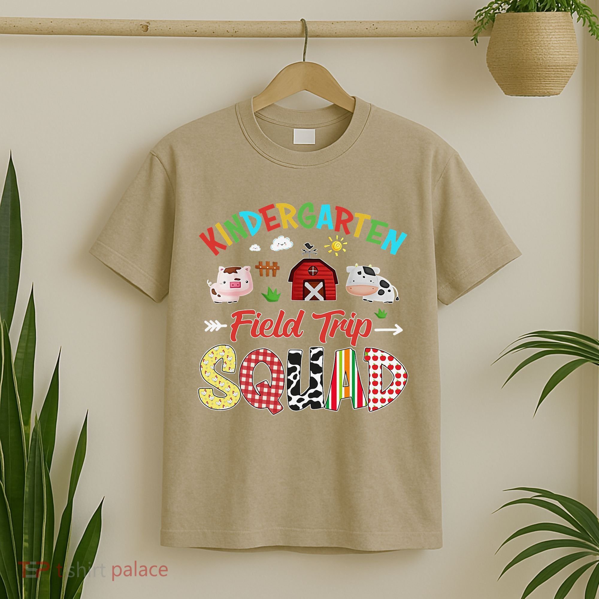 Kindergarten Field Trip Squad Teacher Students Farm Animal T-Shirt