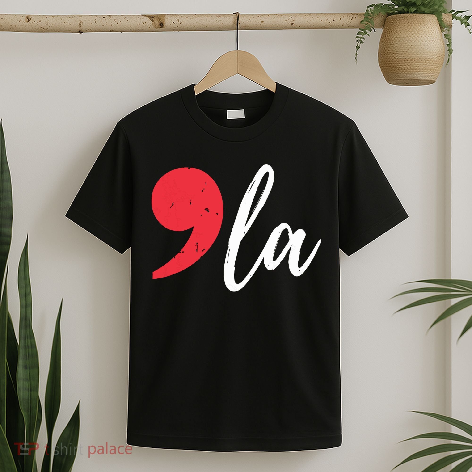 Kamala Harris 2024 President Comma La Funny T-Shirt