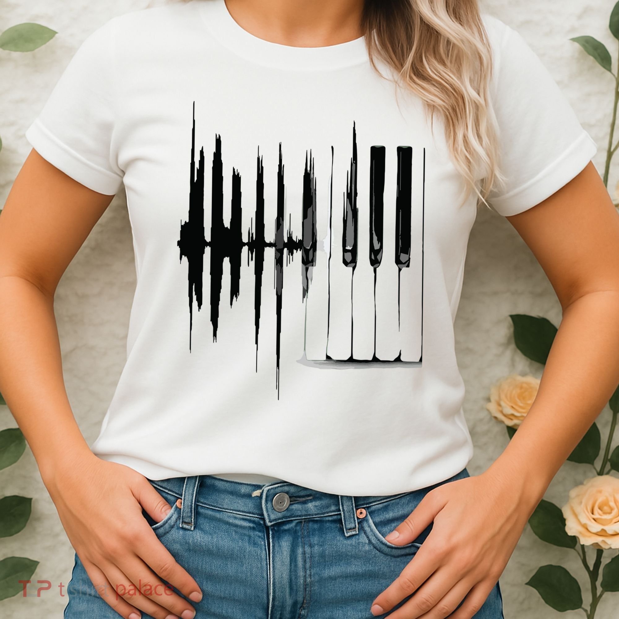 Keyboard Heartbeat Cool Piano And Organ Player Novelty Item Women's T-Shirt