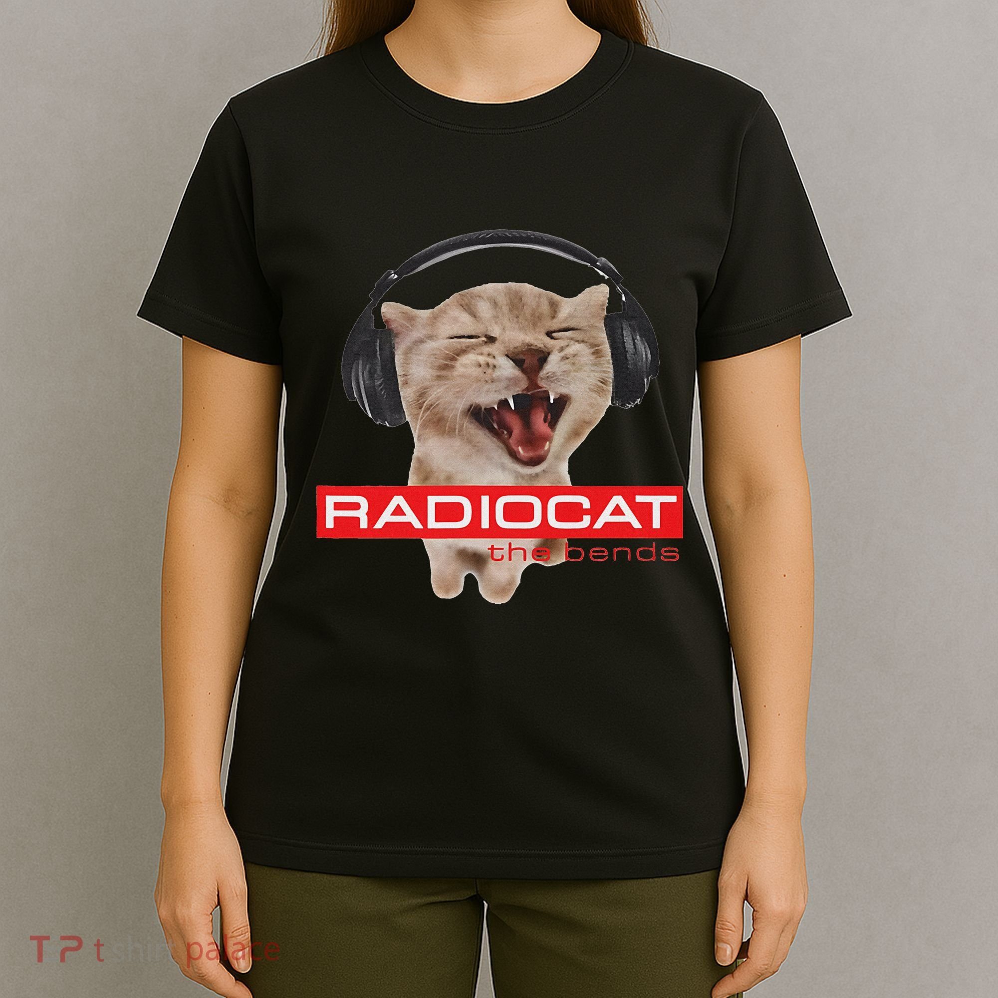 Kitten Headphones Cat Tech House Music Funny Cat Lover T-Shirt