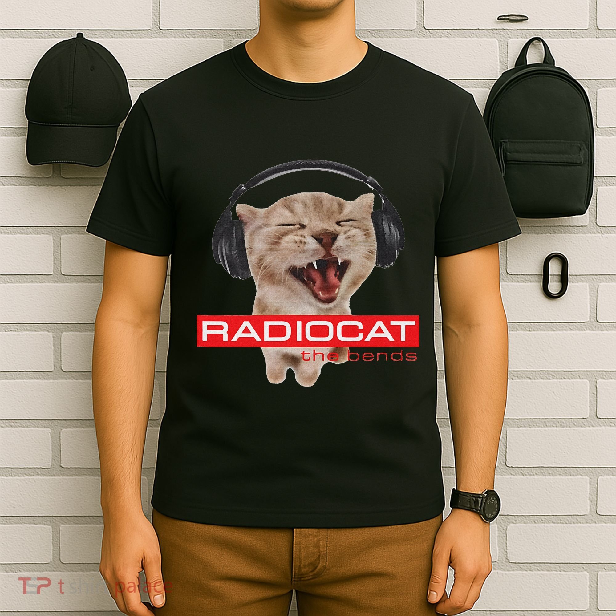 Kitten Headphones Cat Tech House Music Funny Cat Lover T-Shirt
