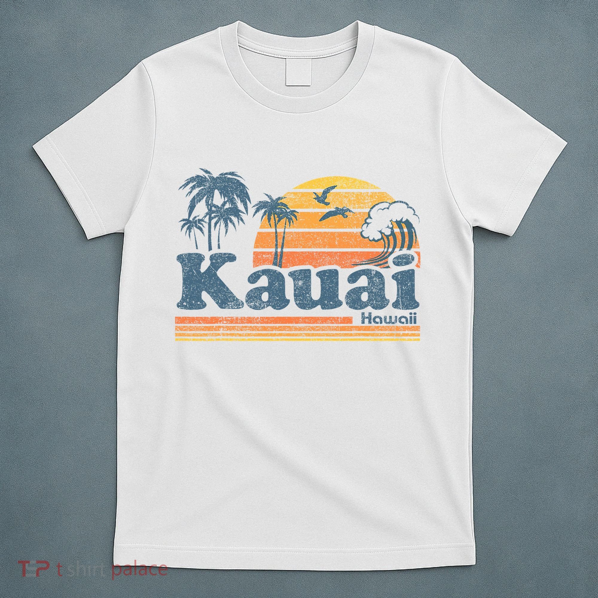 Kauai Hawaii Vintage Beach Summer Surfing 70s Retro Hawaiian T-Shirt