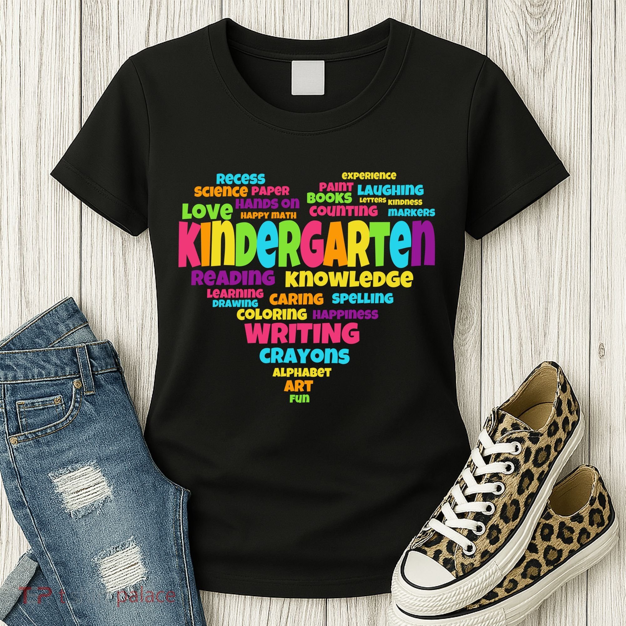 Kindergarten Word Marks Heart Women's T-Shirt