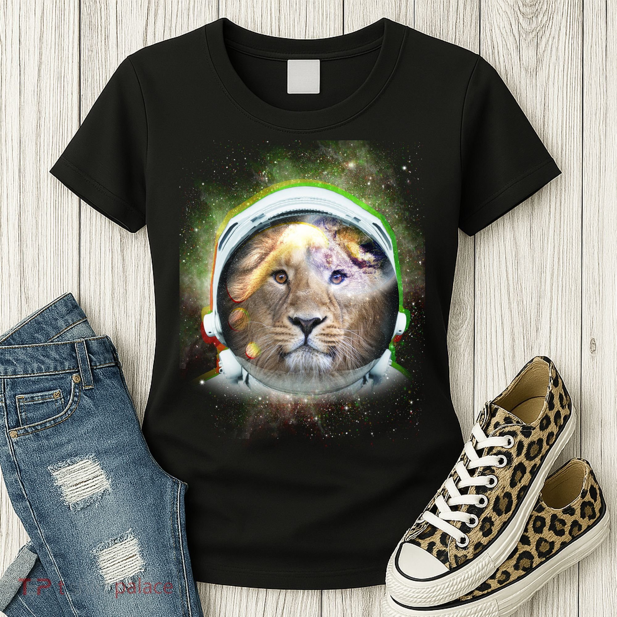 King Of The Universe Lion Space Astronaut Helmet Women's T-Shirt