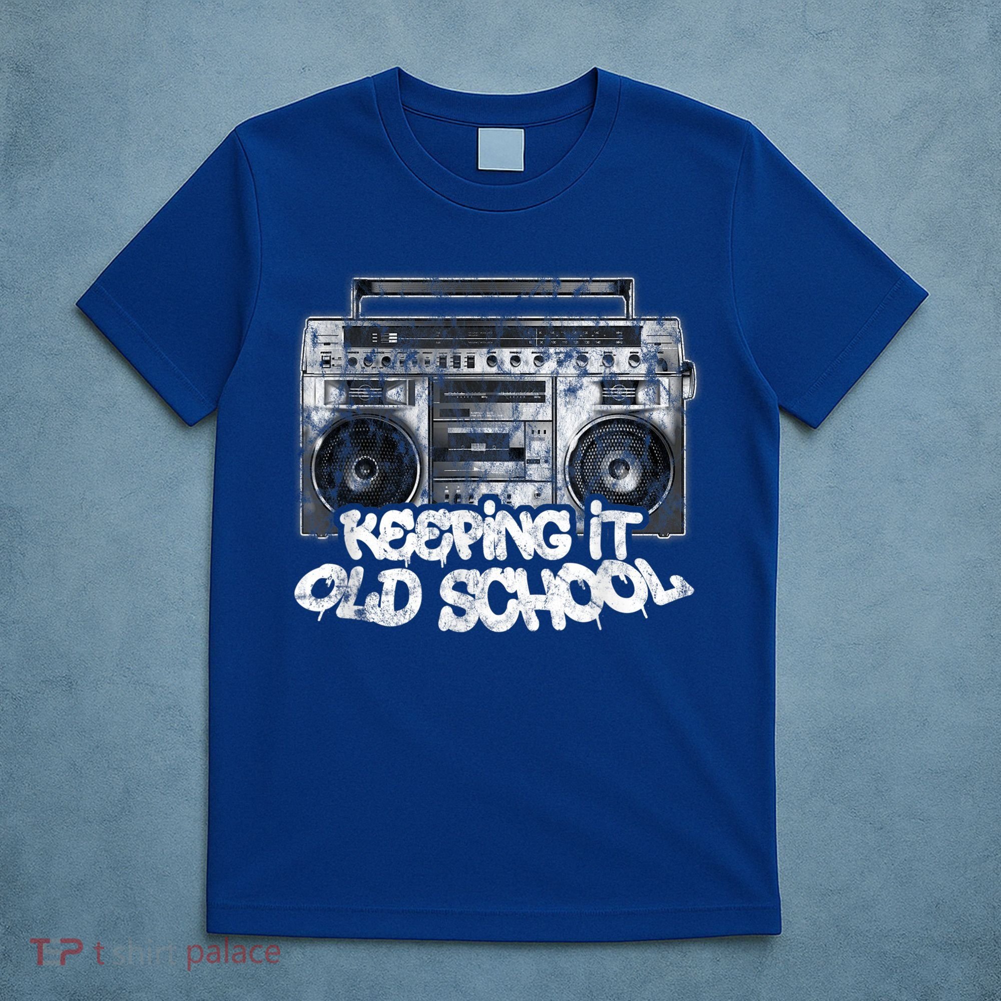 Keeping It Old School Cute Gift Vintage Boombox Graffiti Gift T-Shirt