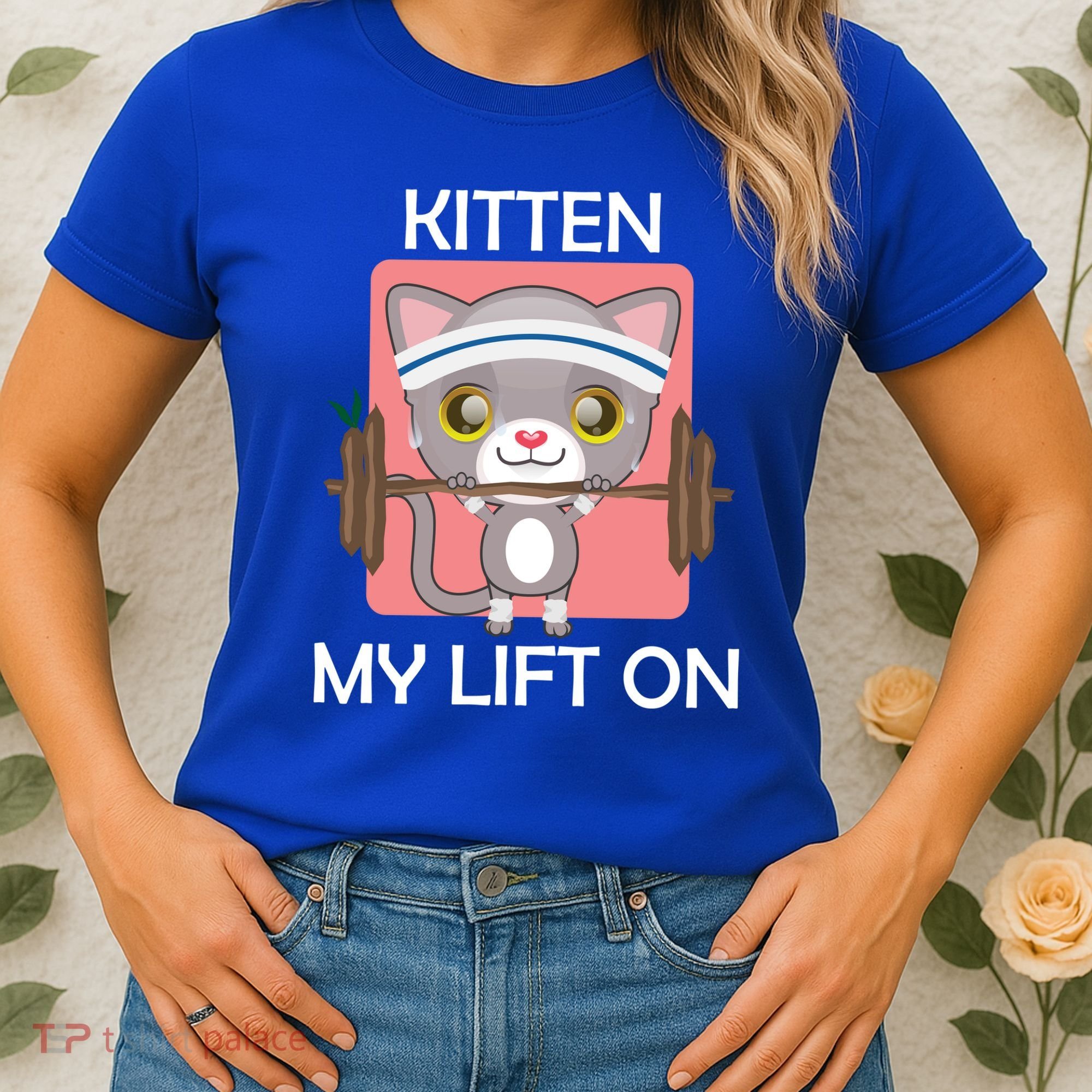 Kitten My lift On Women's T-Shirt