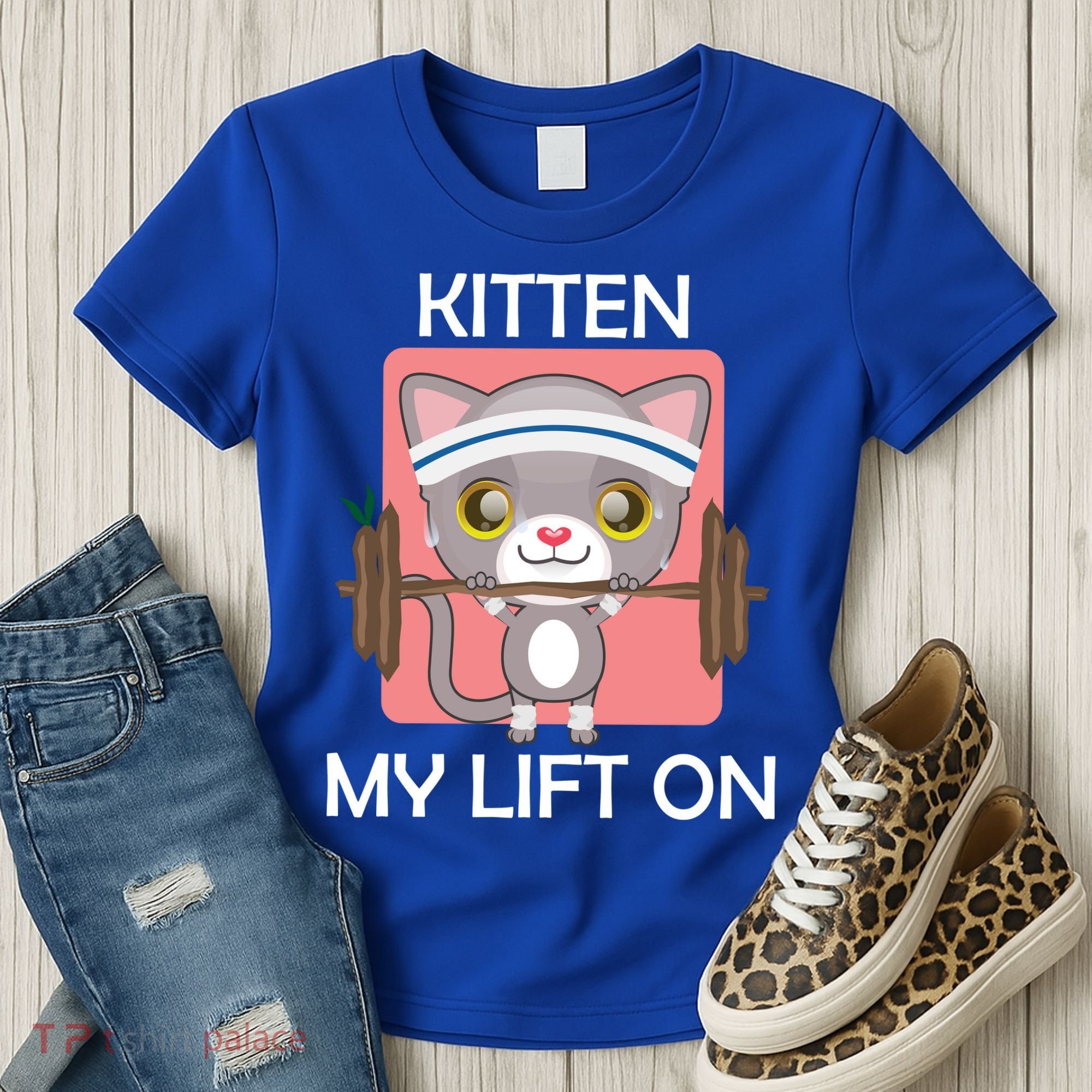 Kitten My lift On Women's T-Shirt