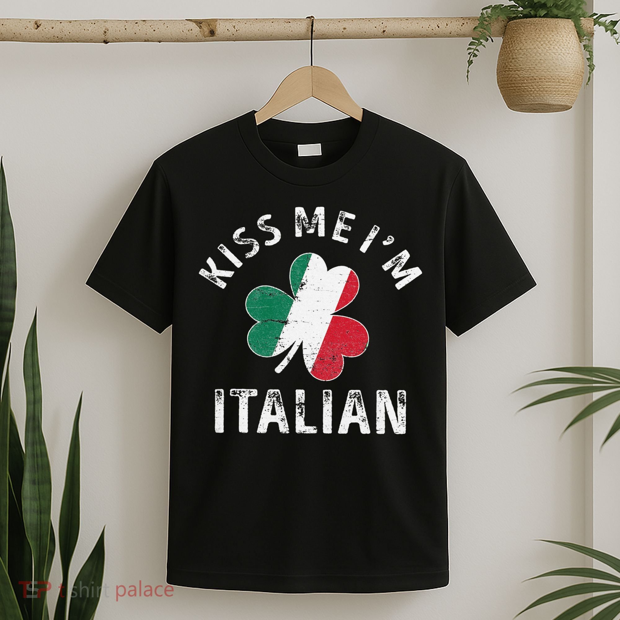 Kissing Me I'm Italian St Patricks Day Funny Irish Shamrock T-Shirt