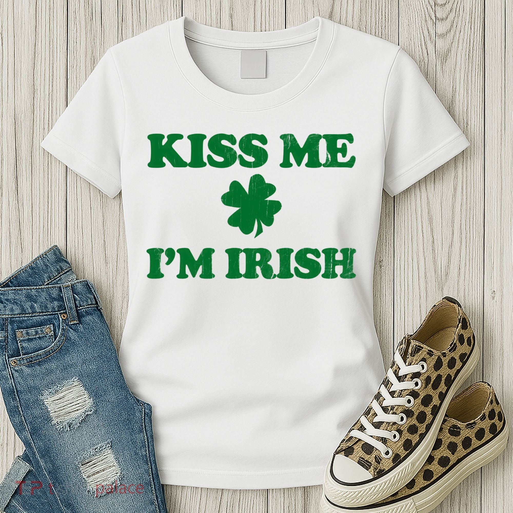 Kiss Me Im Irish St Patricks Day Women's T-Shirt