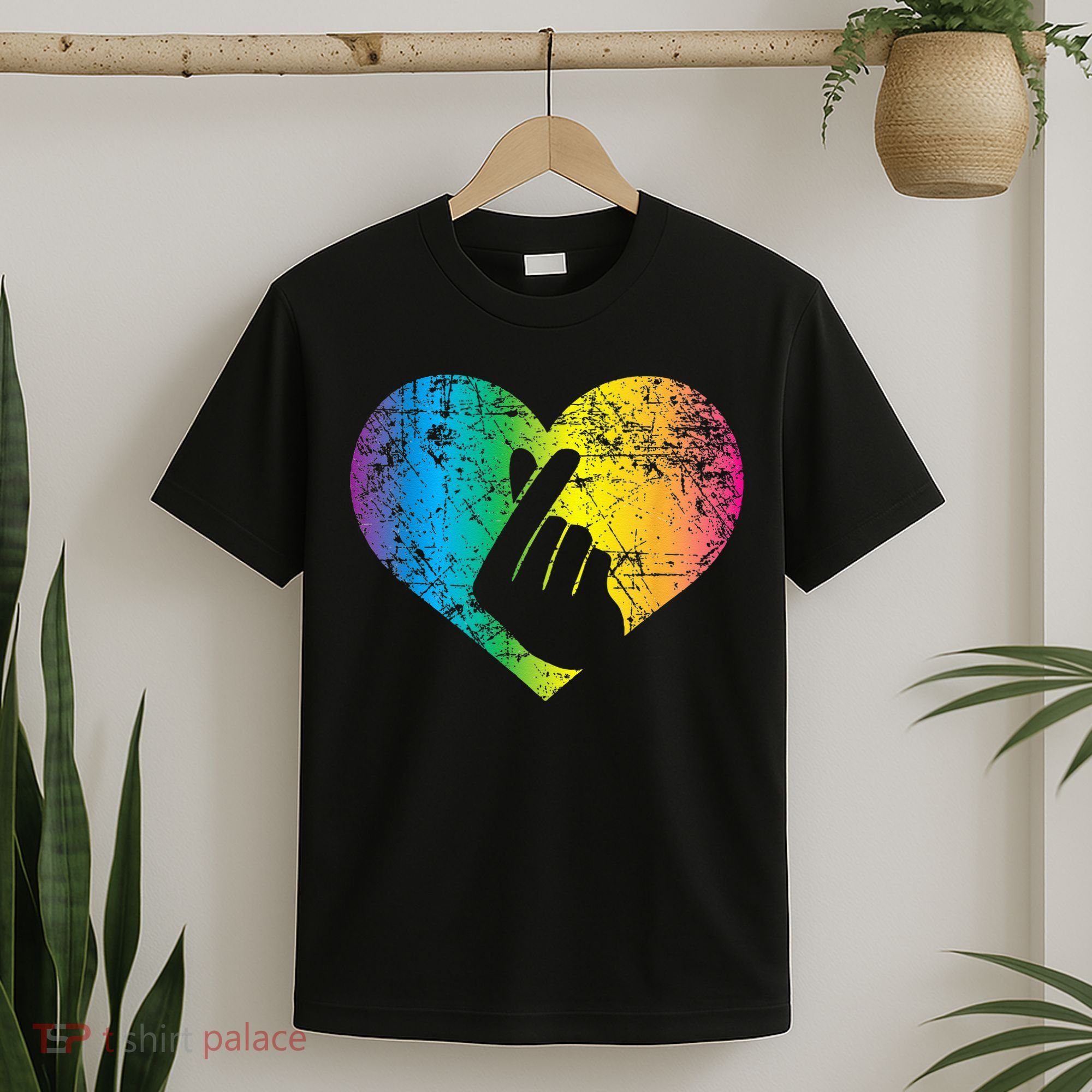 K Pop Heart Hand Symbol KPop Rainbow Korean Music Gift T-Shirt
