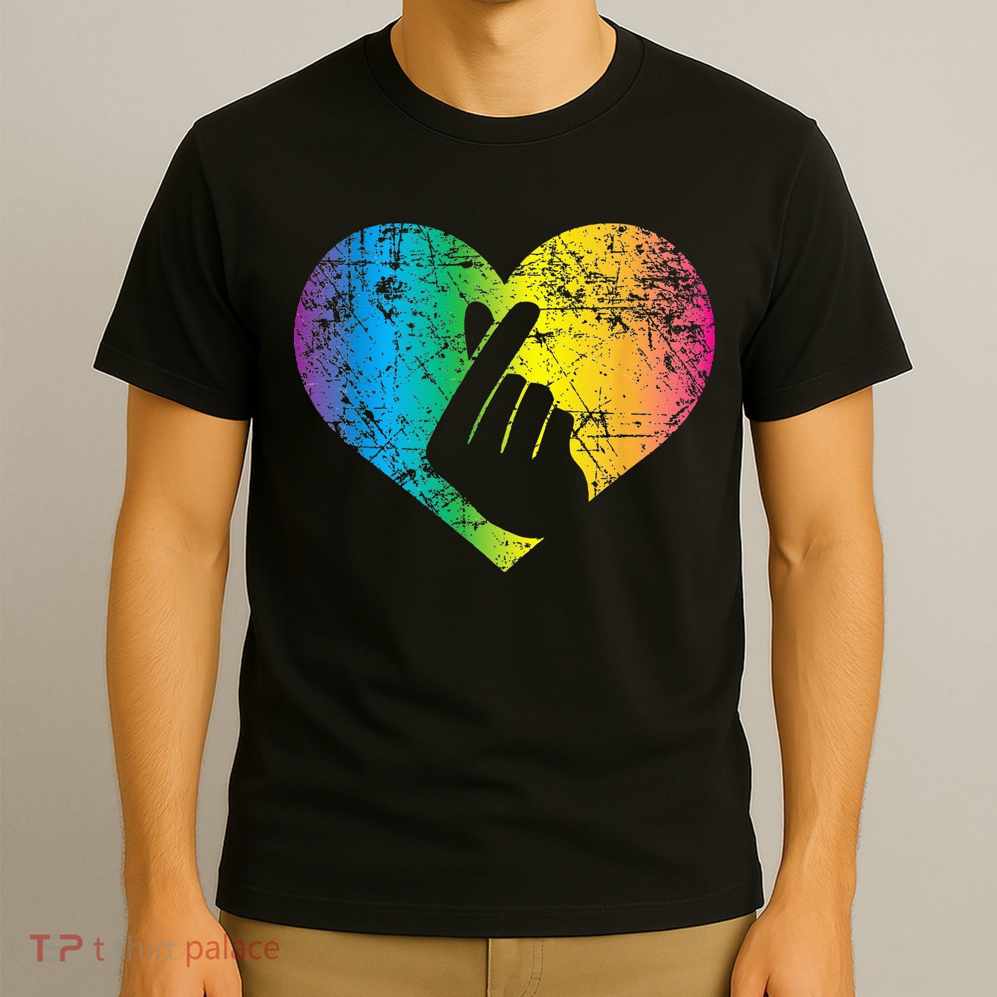 K Pop Heart Hand Symbol KPop Rainbow Korean Music Gift T-Shirt