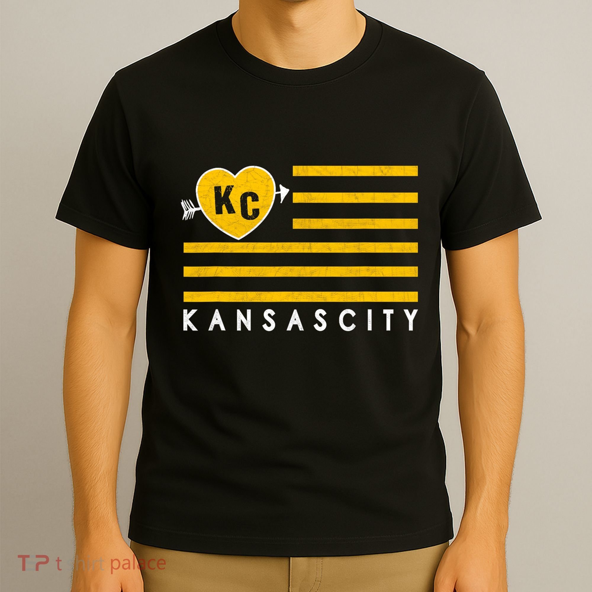 Kc Red Heart & Arrow 2 Letter Kc Kansas City Kc Love Kc Red T-Shirt