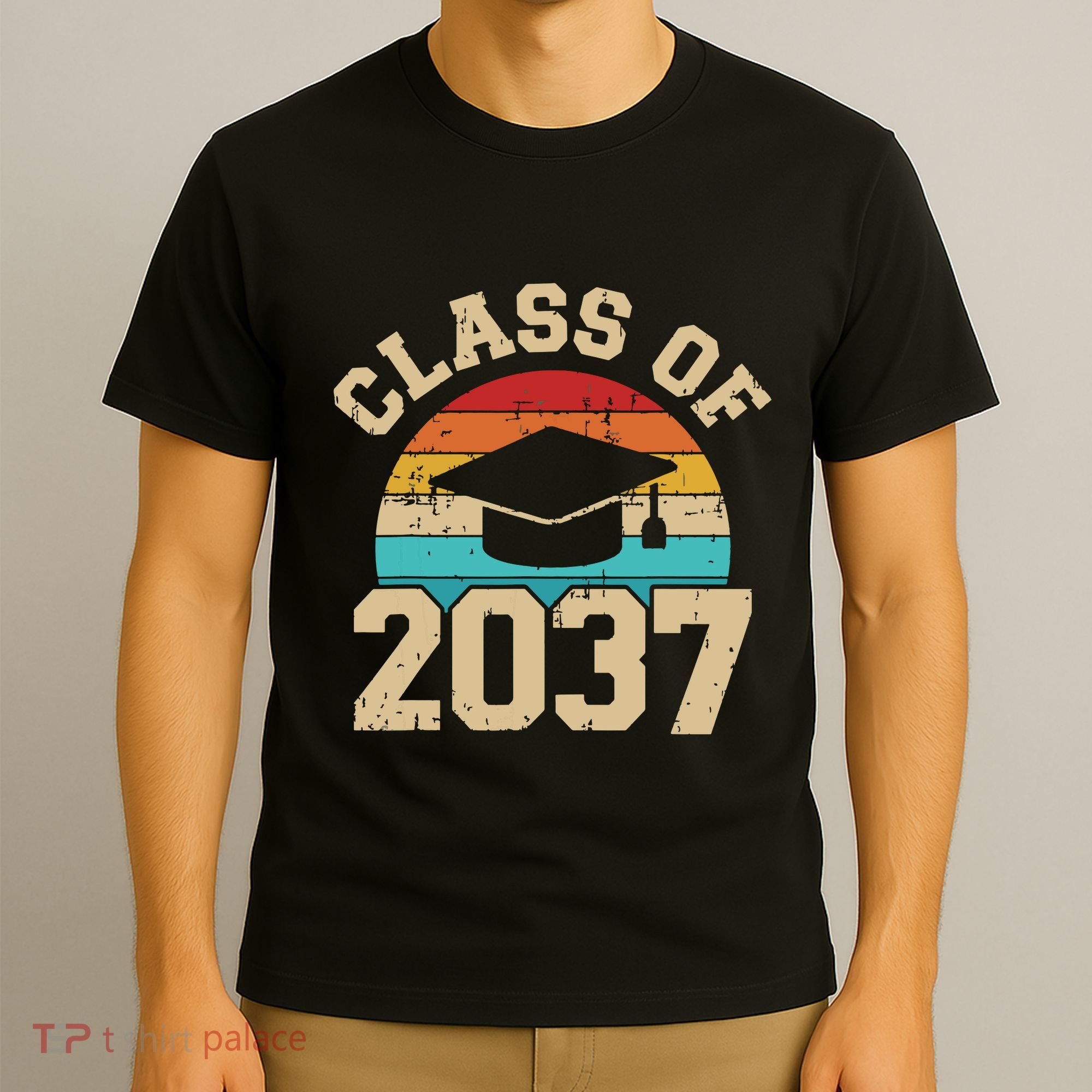 Kindergarten To Graduation Class Of 2037 Grow With Me T-Shirt