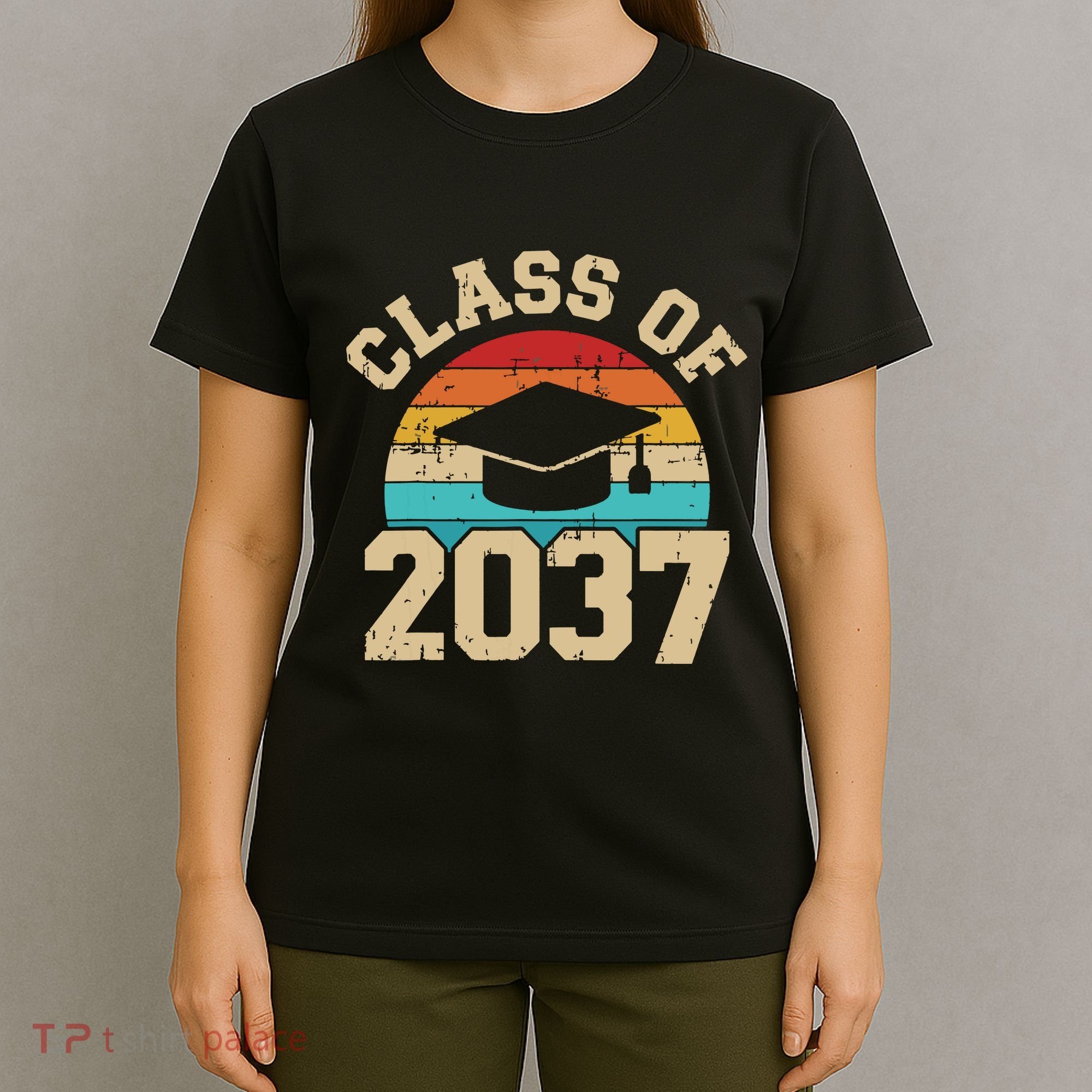 Kindergarten To Graduation Class Of 2037 Grow With Me T-Shirt
