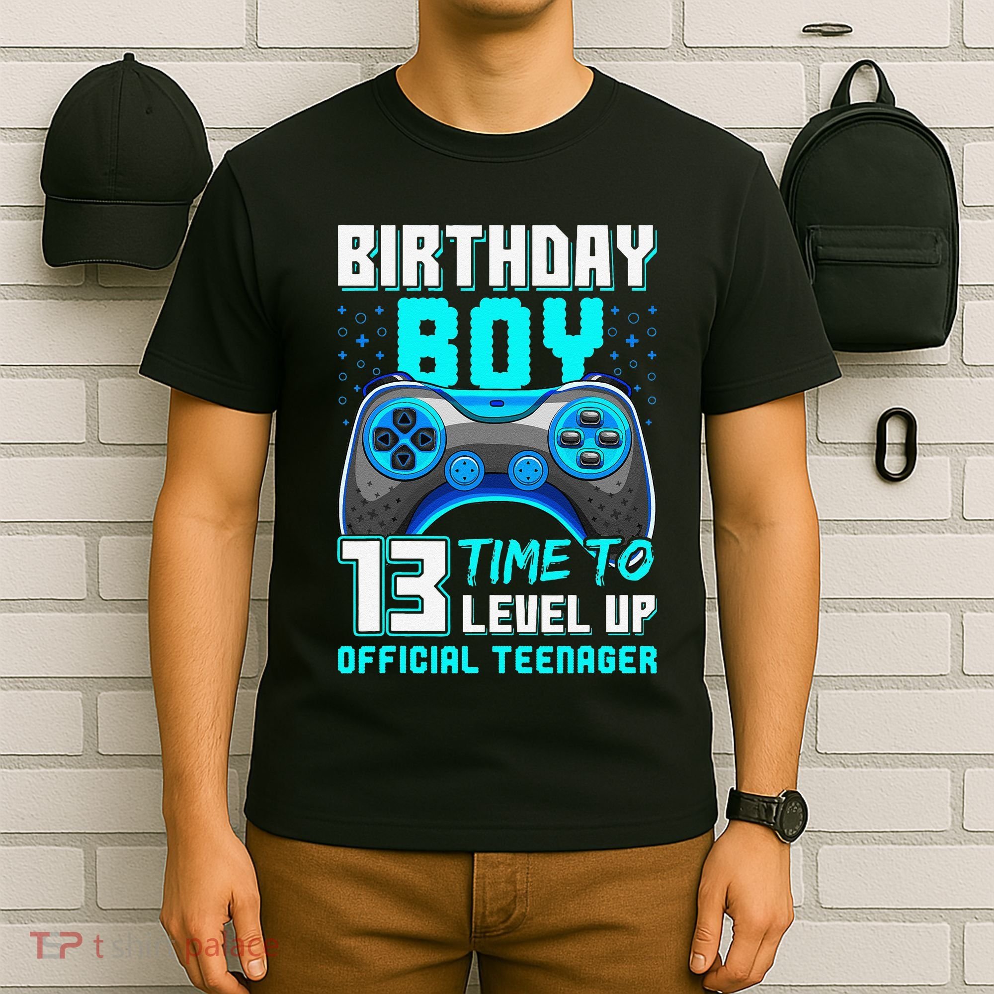 Level 13 Unlocked Video Game 13th Birthday Teenager T-Shirt
