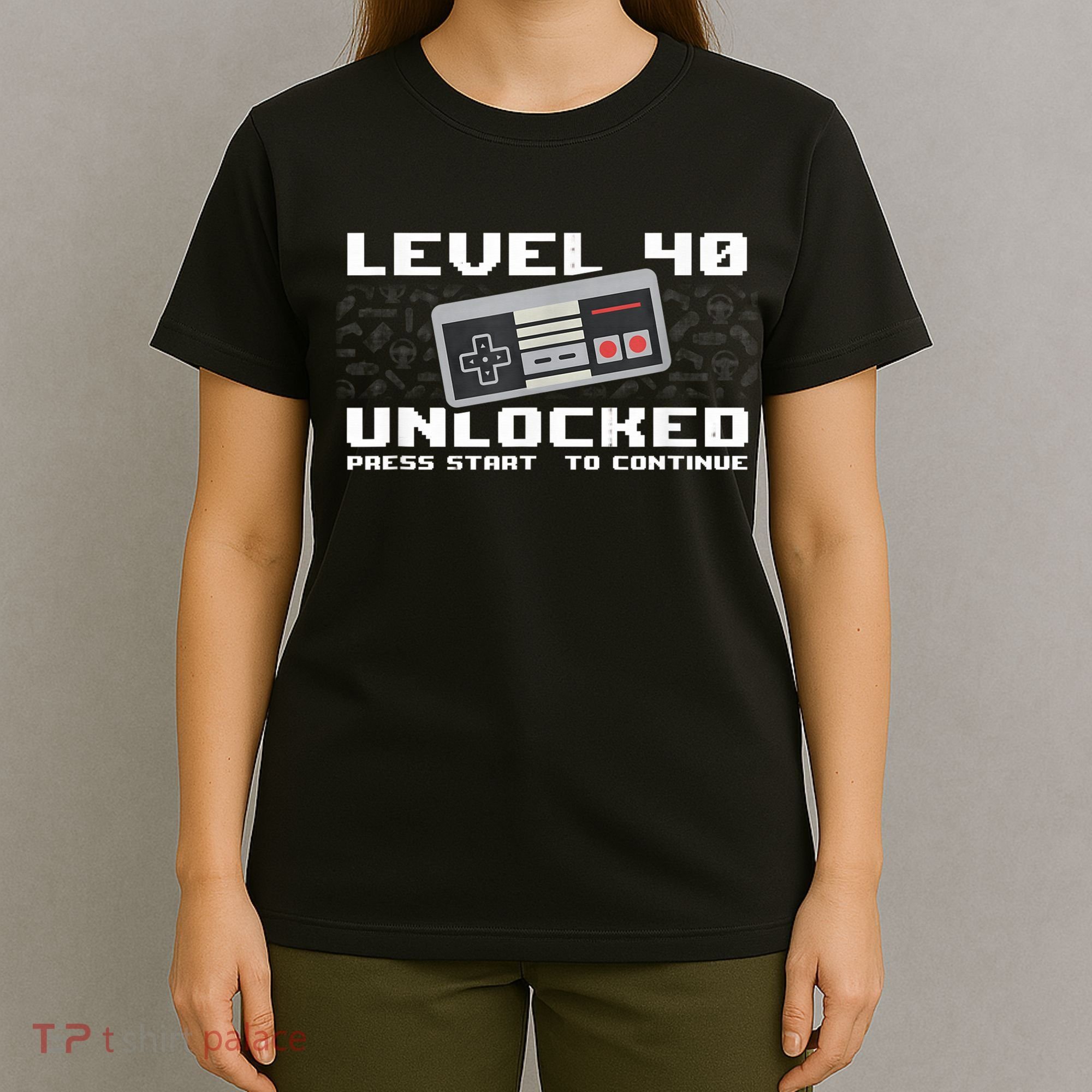 Level 40 Complete 1981 Gamer 40th Birthday T-Shirt