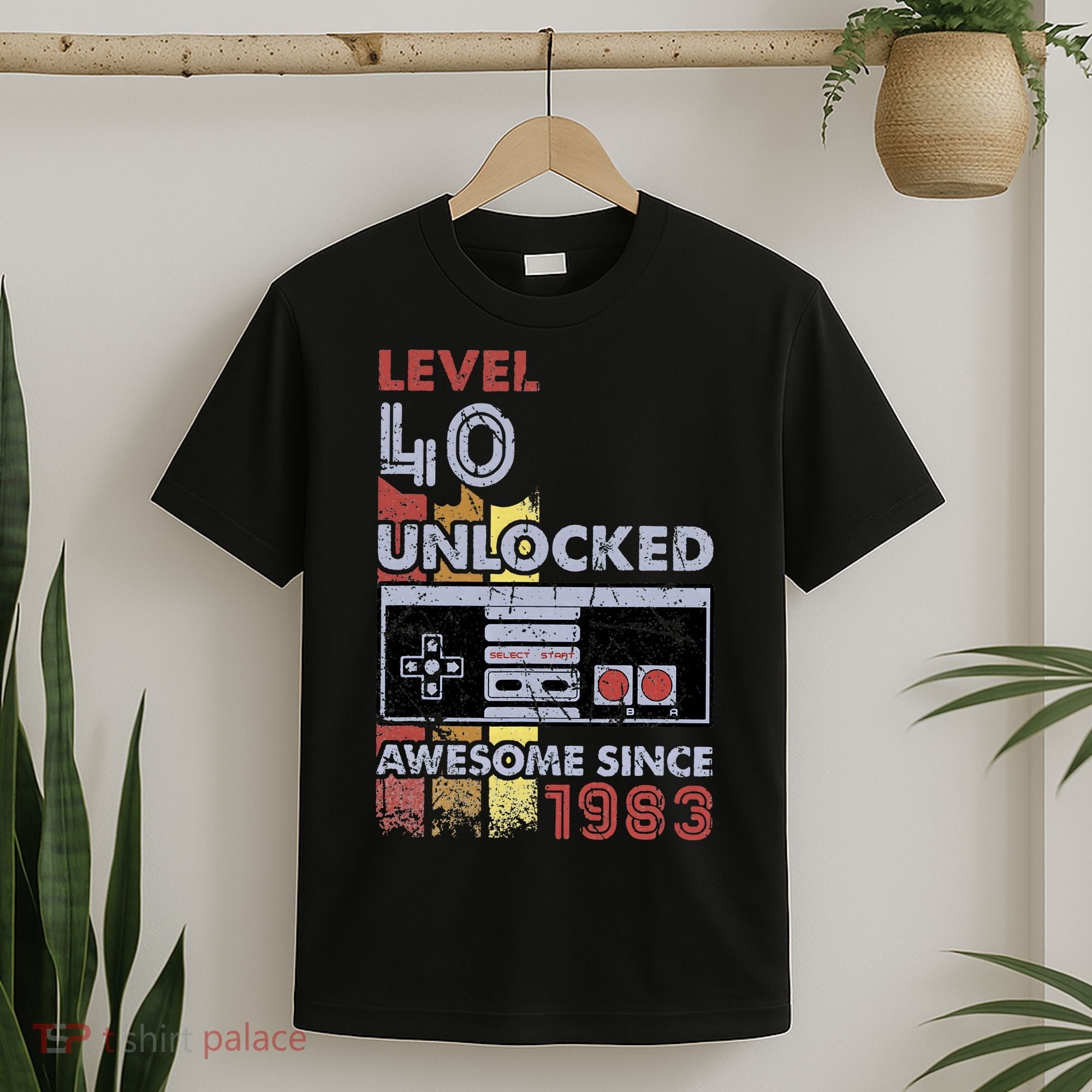 Level 40 Unlocked Gamer 40th Birthday Gift Video Game Lovers T-Shirt